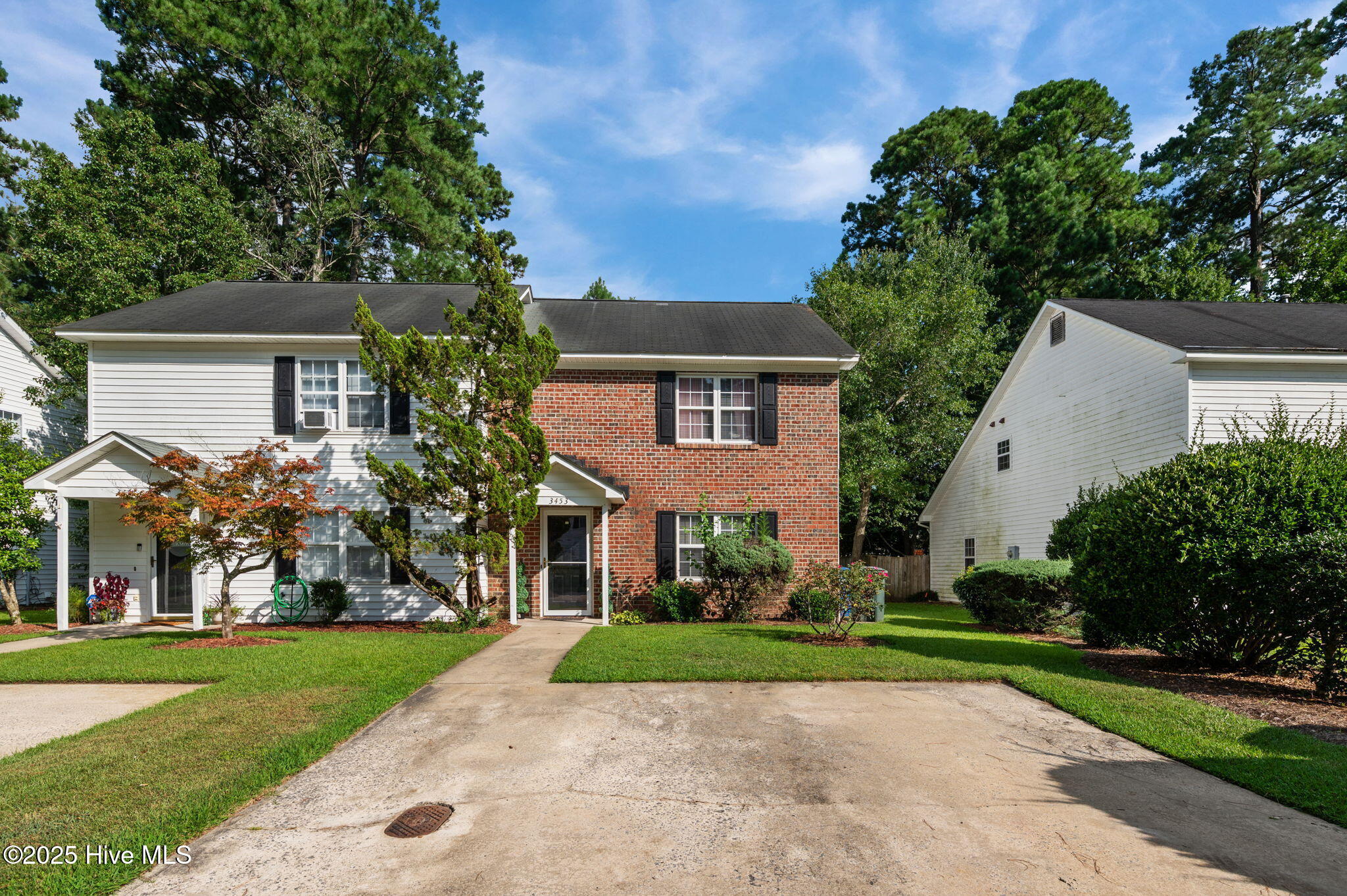 3453 Westgate Drive Property Photo 1