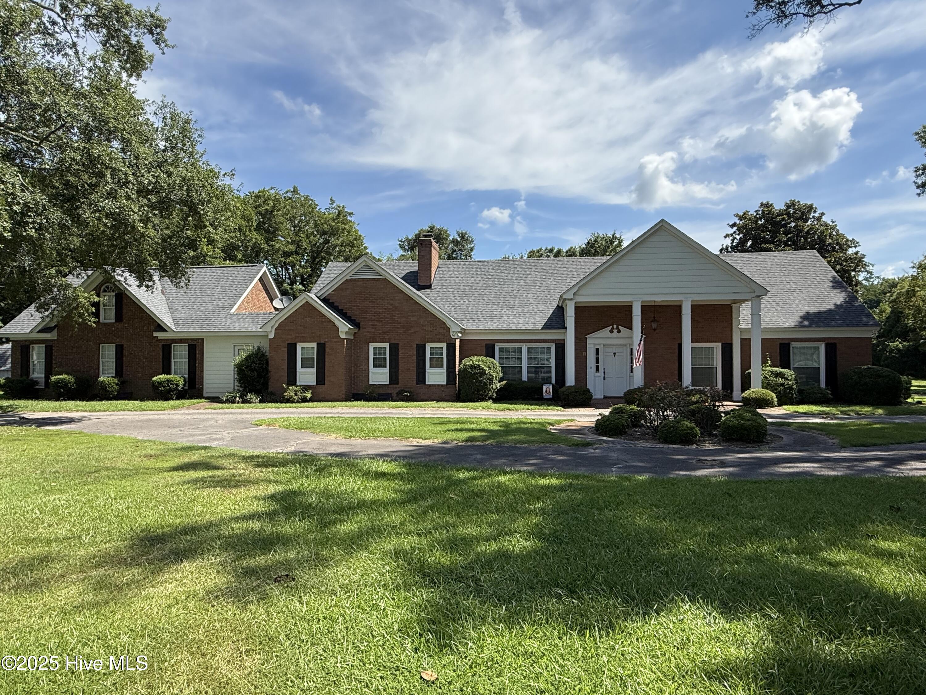 5637 Bridgersville Road Property Photo 1