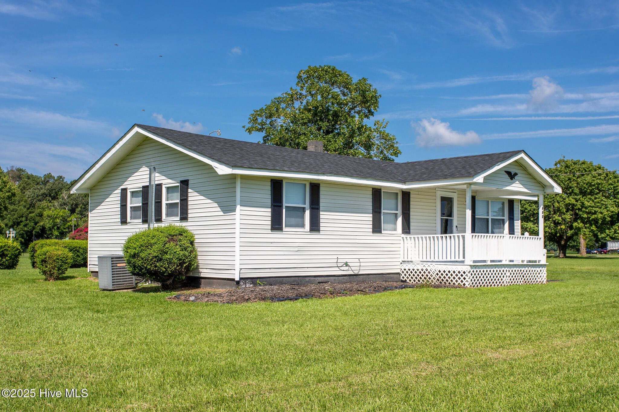 442 Woodville Road Property Photo 1