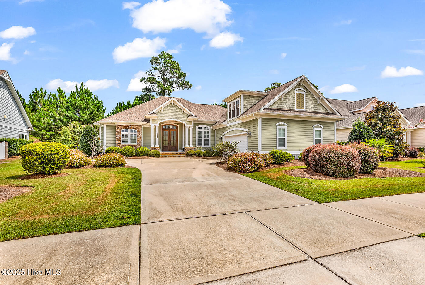 5029 Stoney Point Drive Property Photo 1
