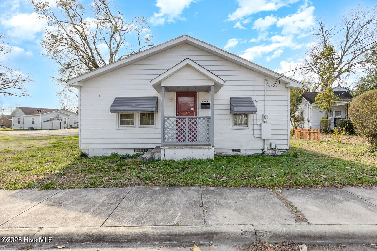 4355 Wallace Street Property Photo 1