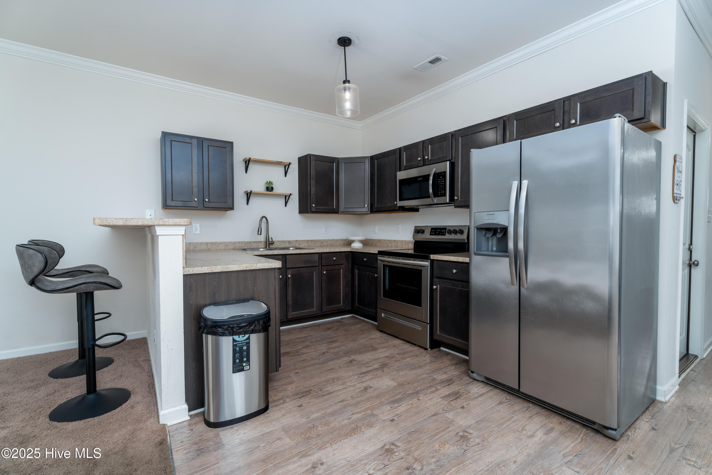 306 Kenan Loop Property Photo 6