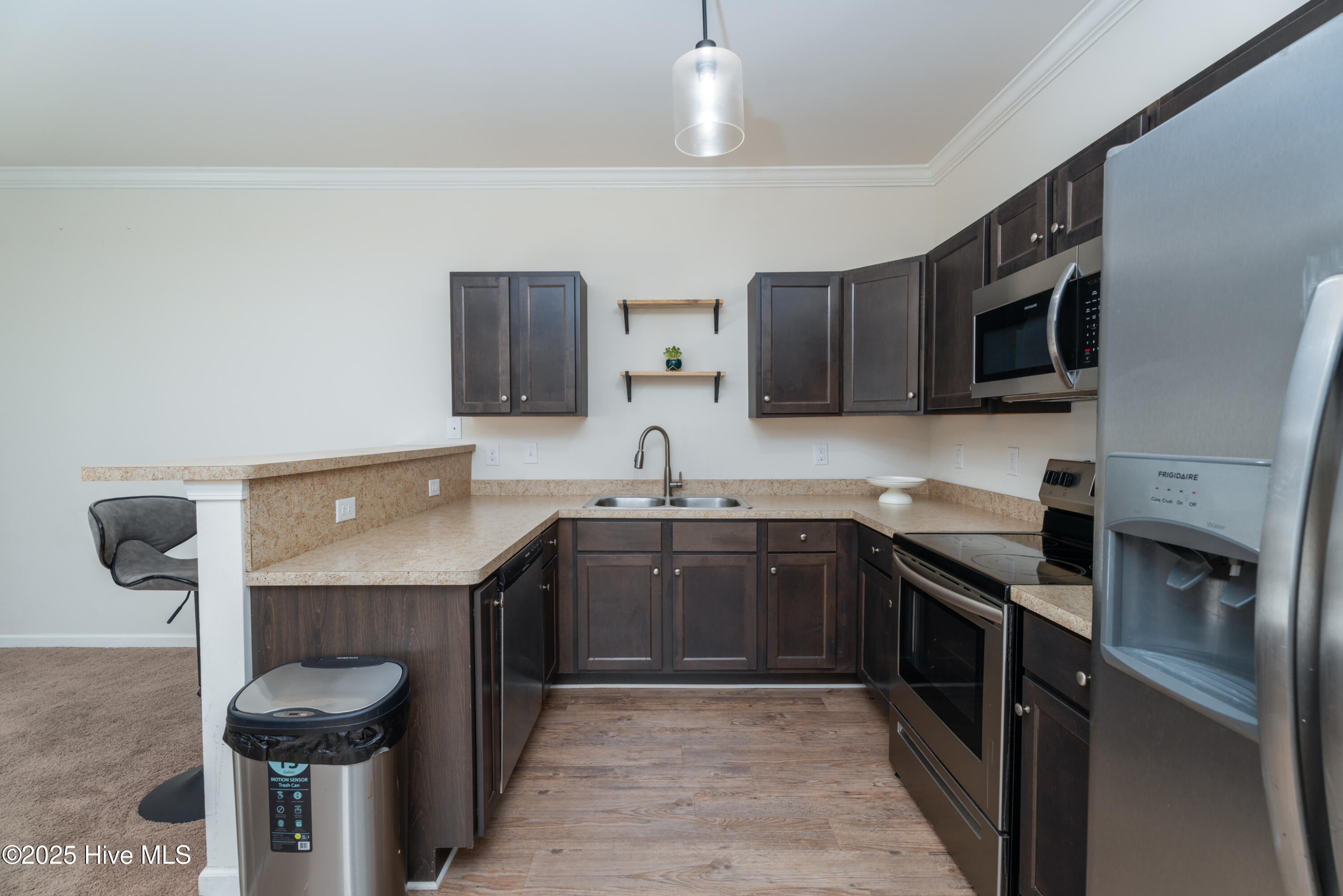 306 Kenan Loop Property Photo 8