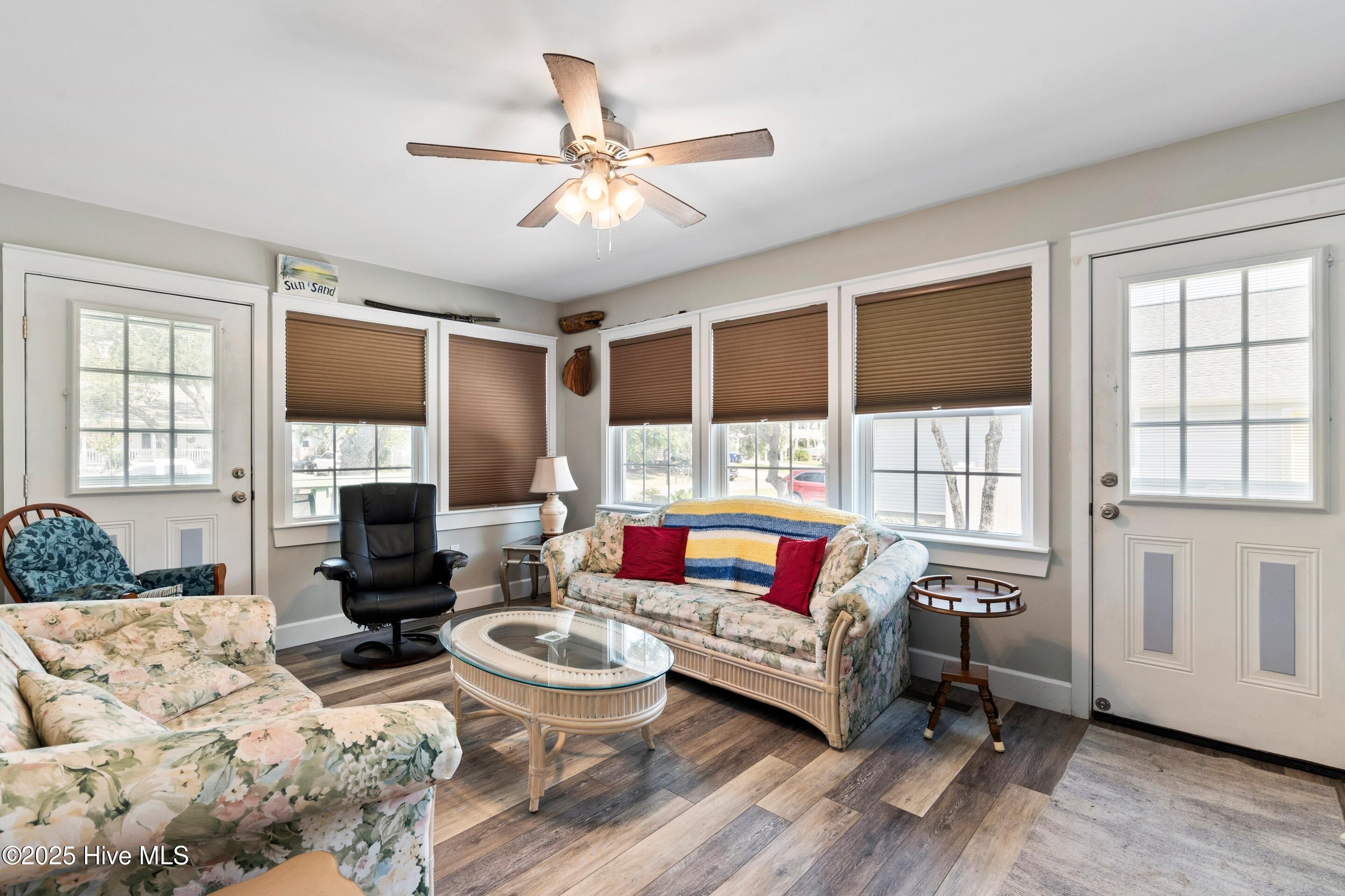 210 Ne 52nd Street Property Photo 24