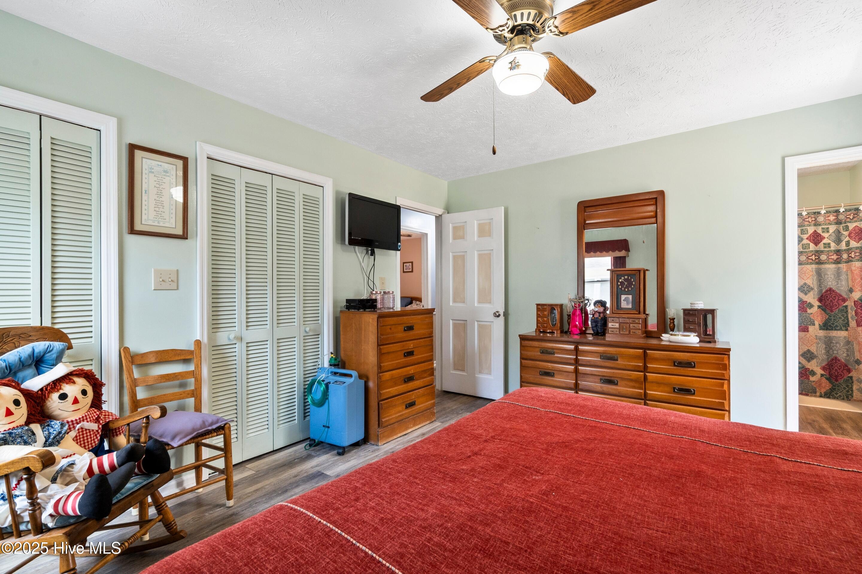 210 Ne 52nd Street Property Photo 32