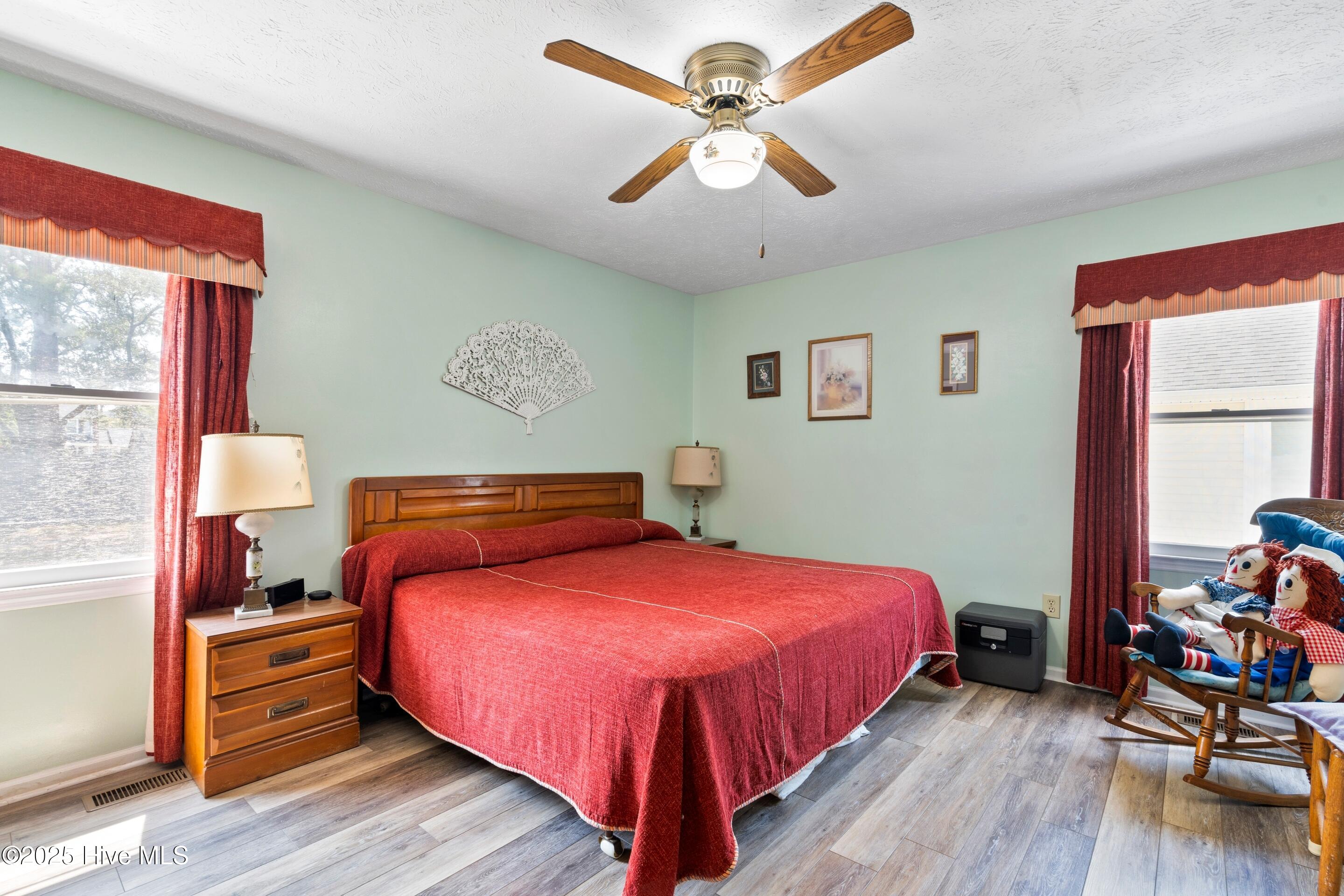 210 Ne 52nd Street Property Photo 35