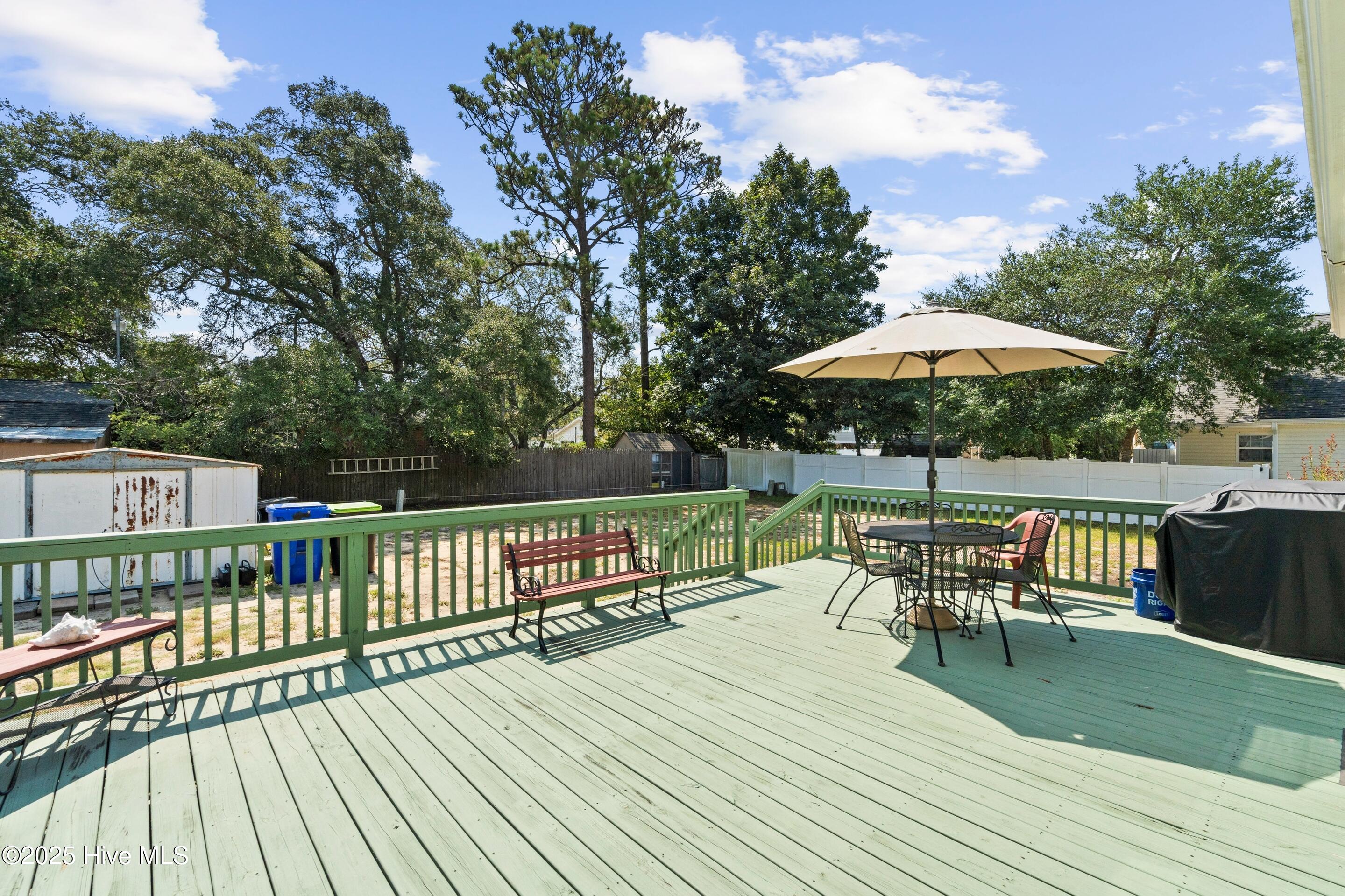 210 Ne 52nd Street Property Photo 40