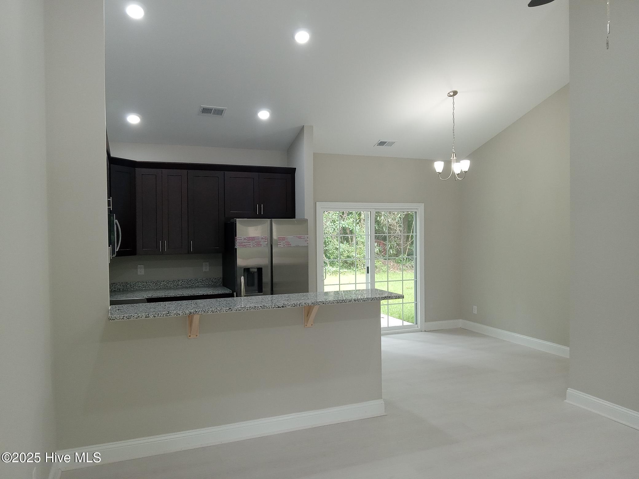 111 E Oliver Street Property Photo 4