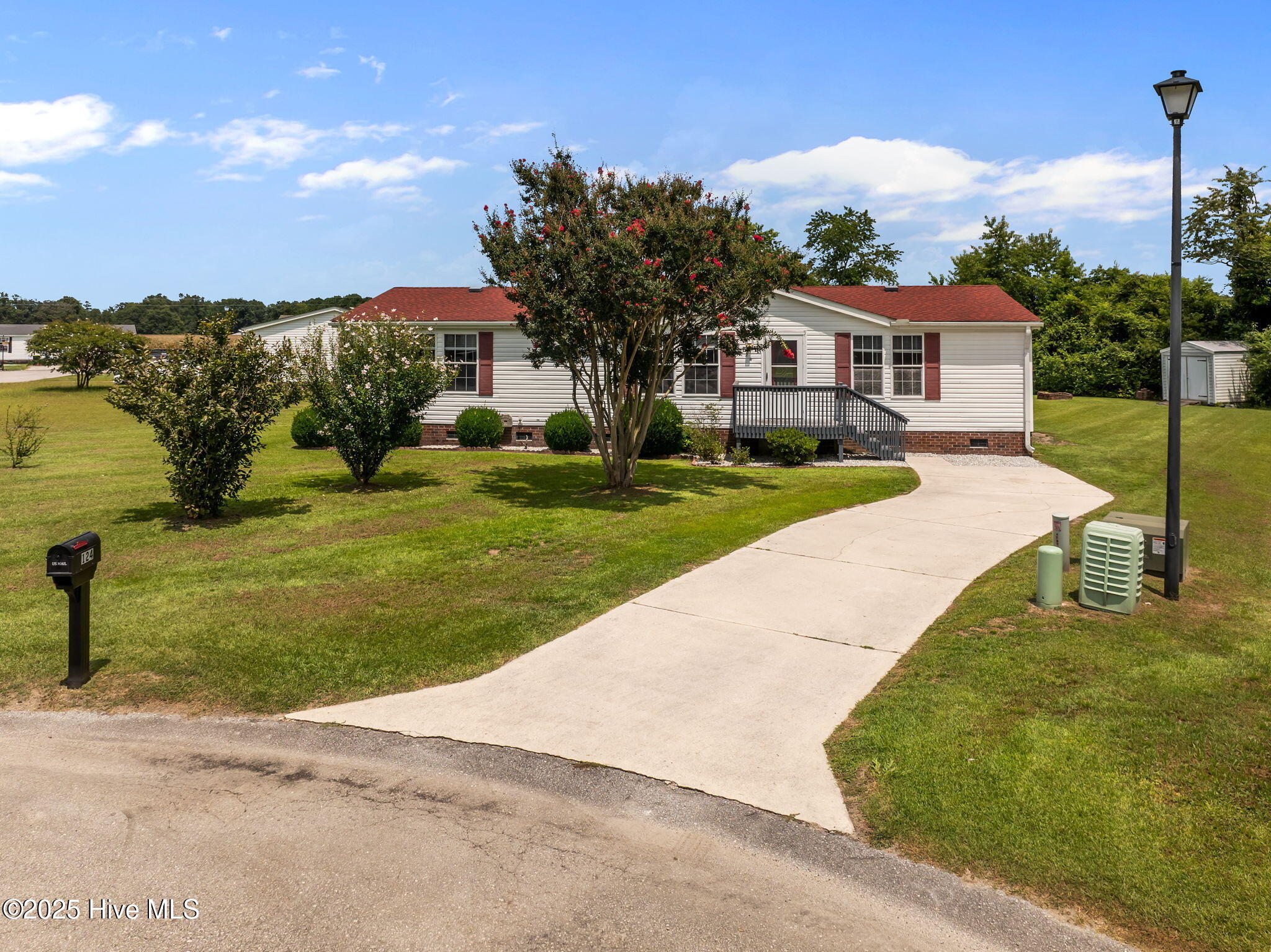 124 Rainmaker Drive Property Photo 1