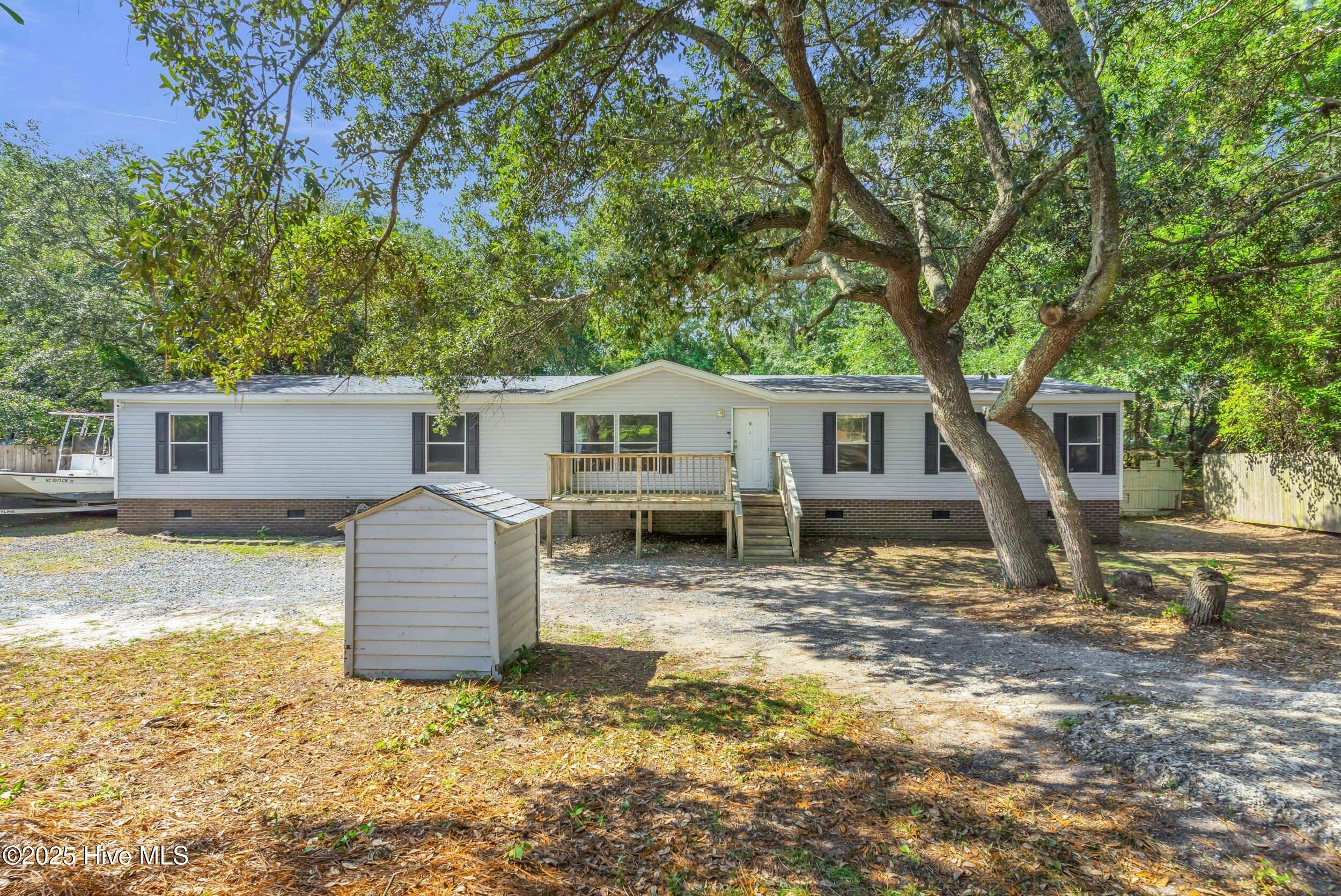 122 Heathcliff Road Property Photo 1