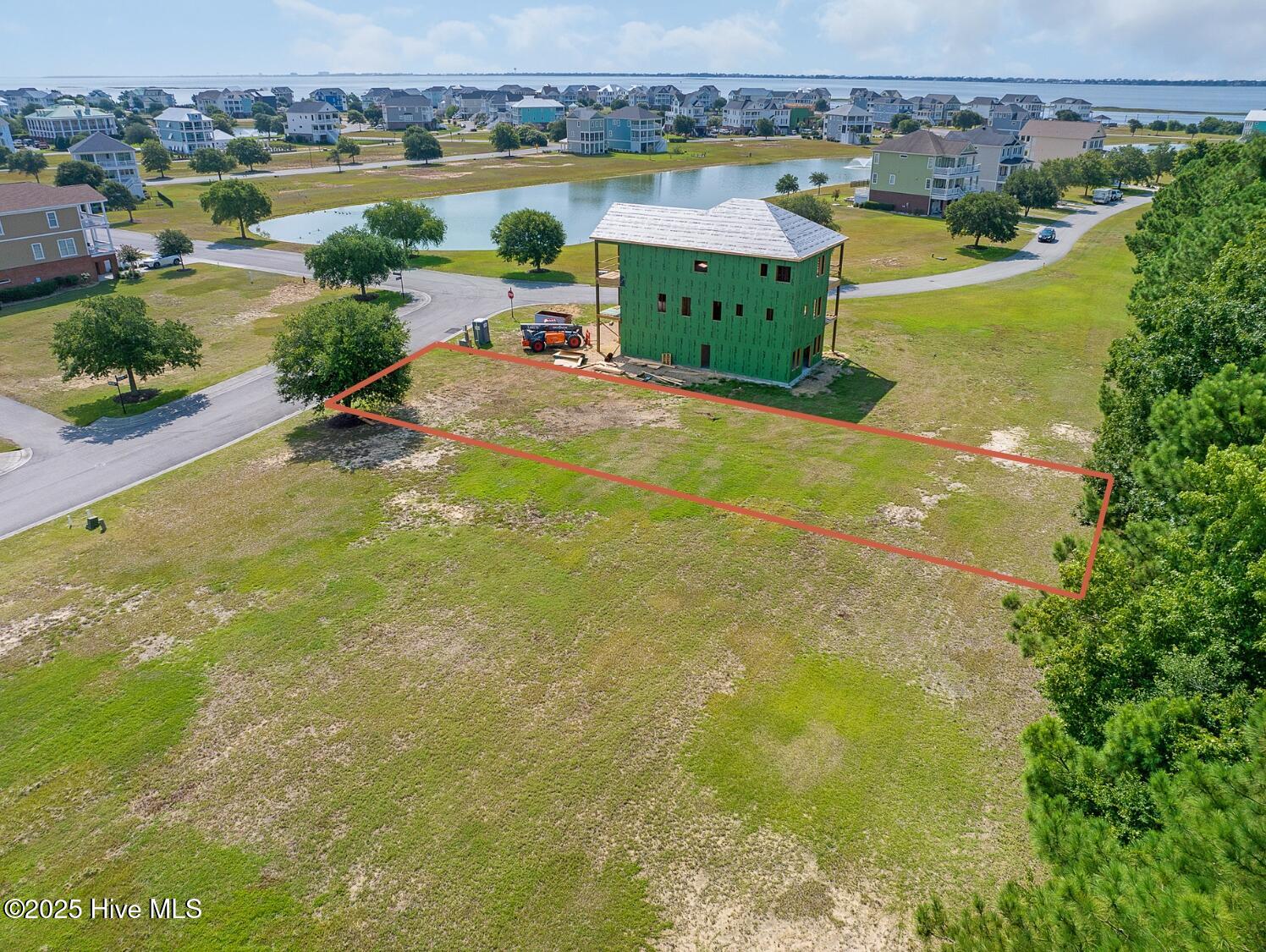 242 Colleton Square Property Photo 4