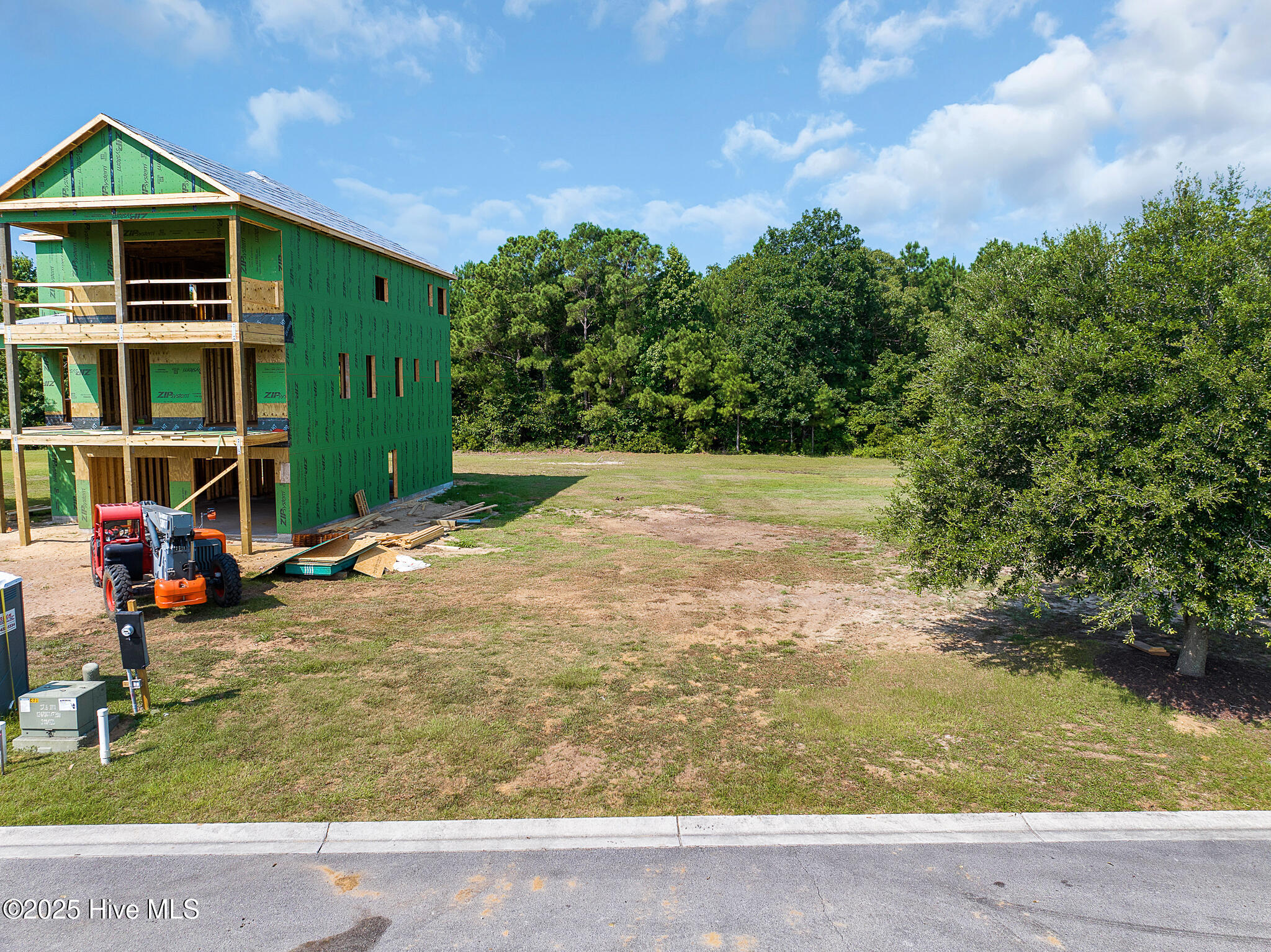 242 Colleton Square Property Photo 7