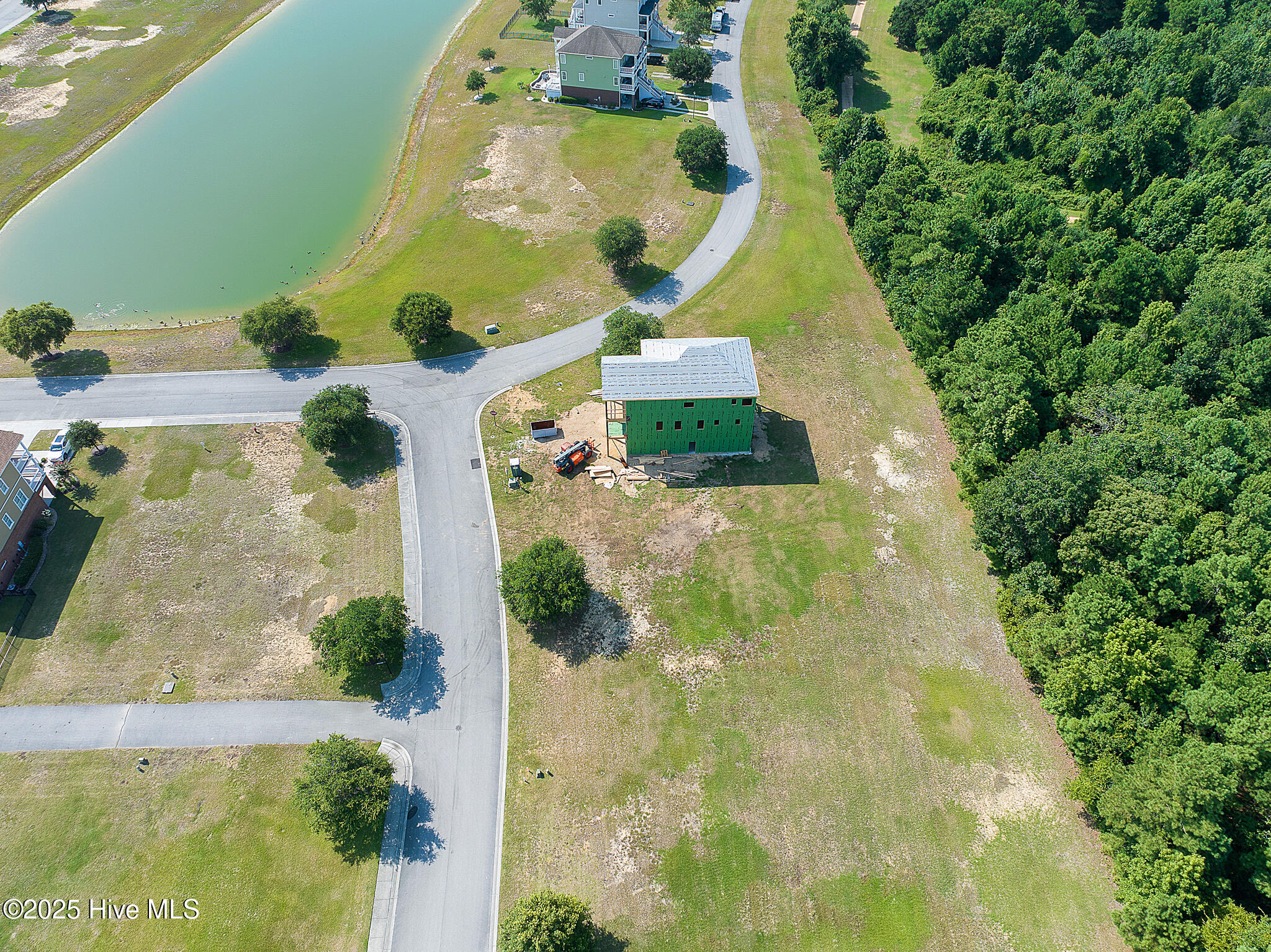 242 Colleton Square Property Photo 13