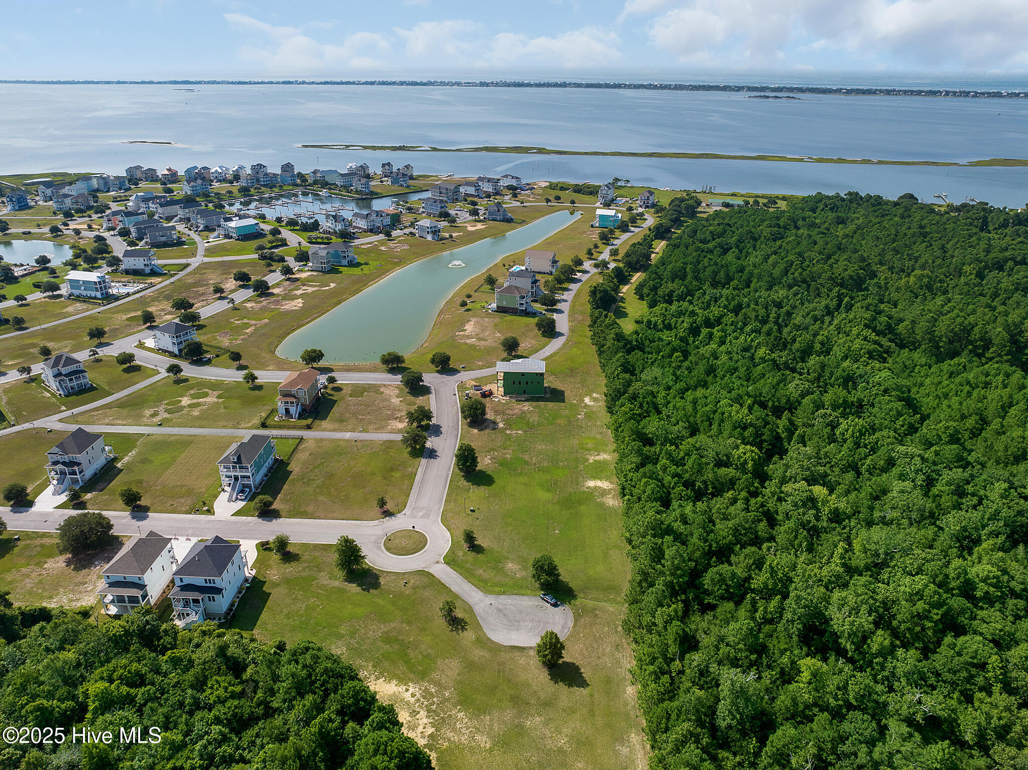 242 Colleton Square Property Photo 14