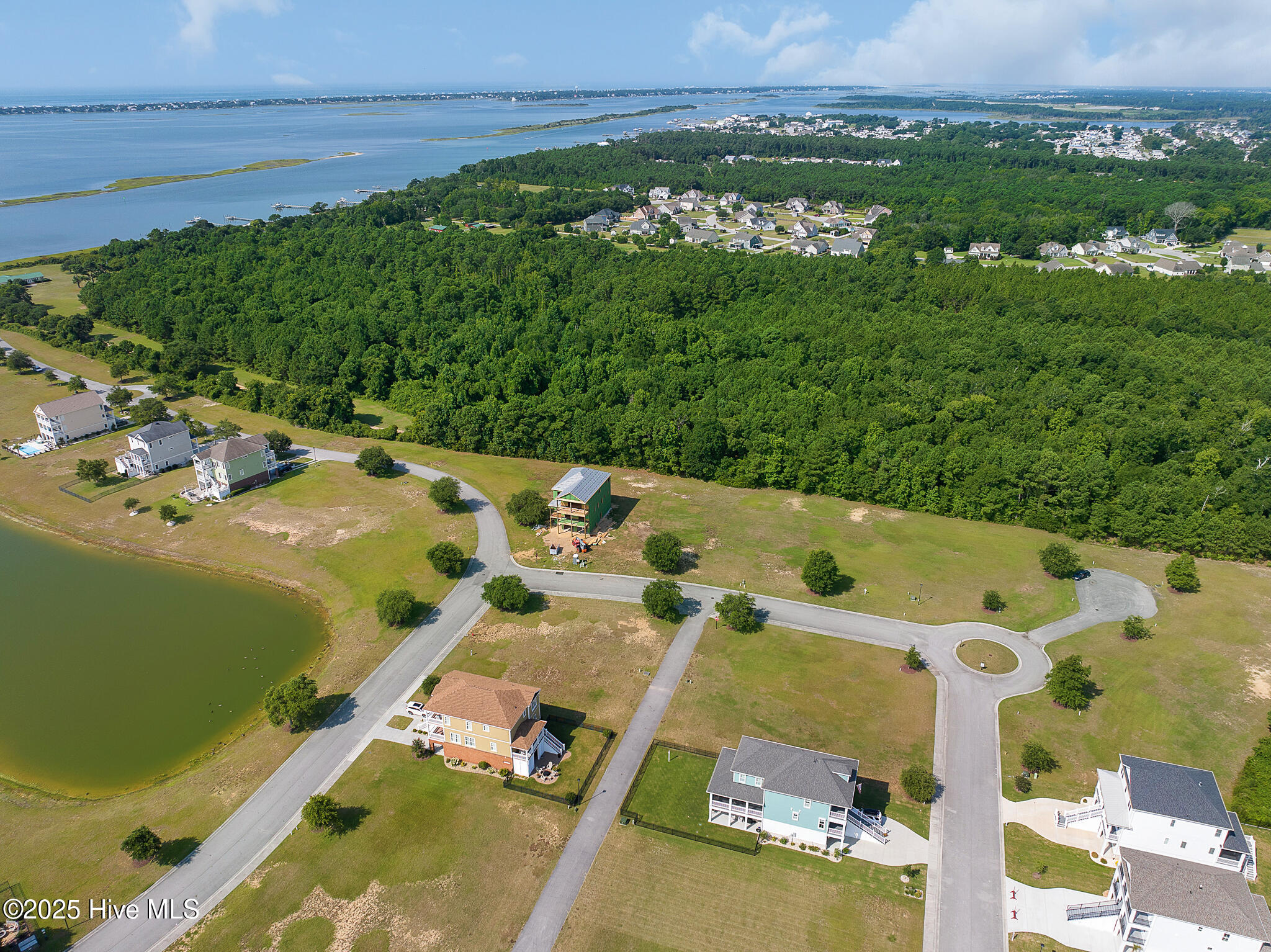242 Colleton Square Property Photo 15
