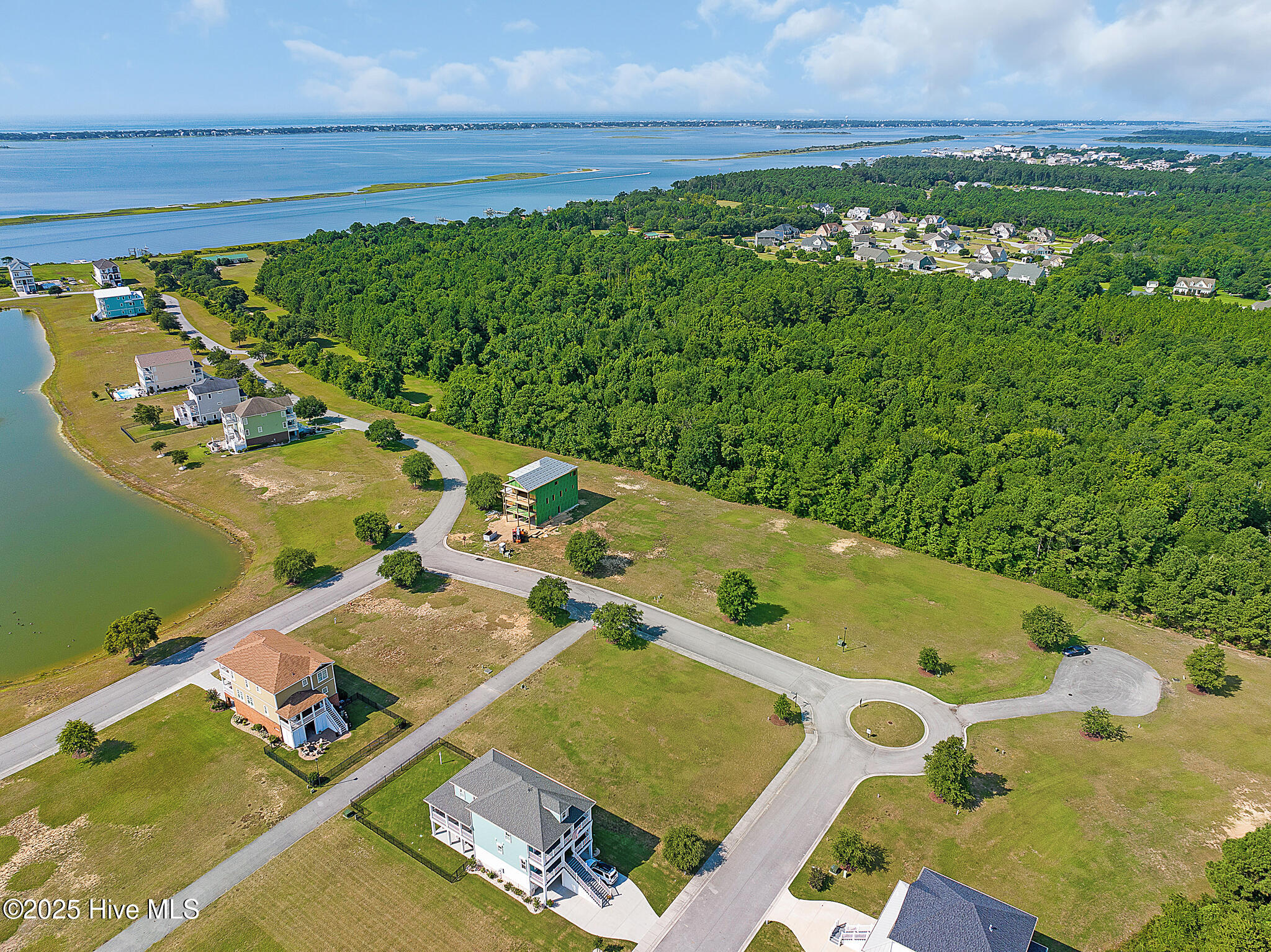 242 Colleton Square Property Photo 16