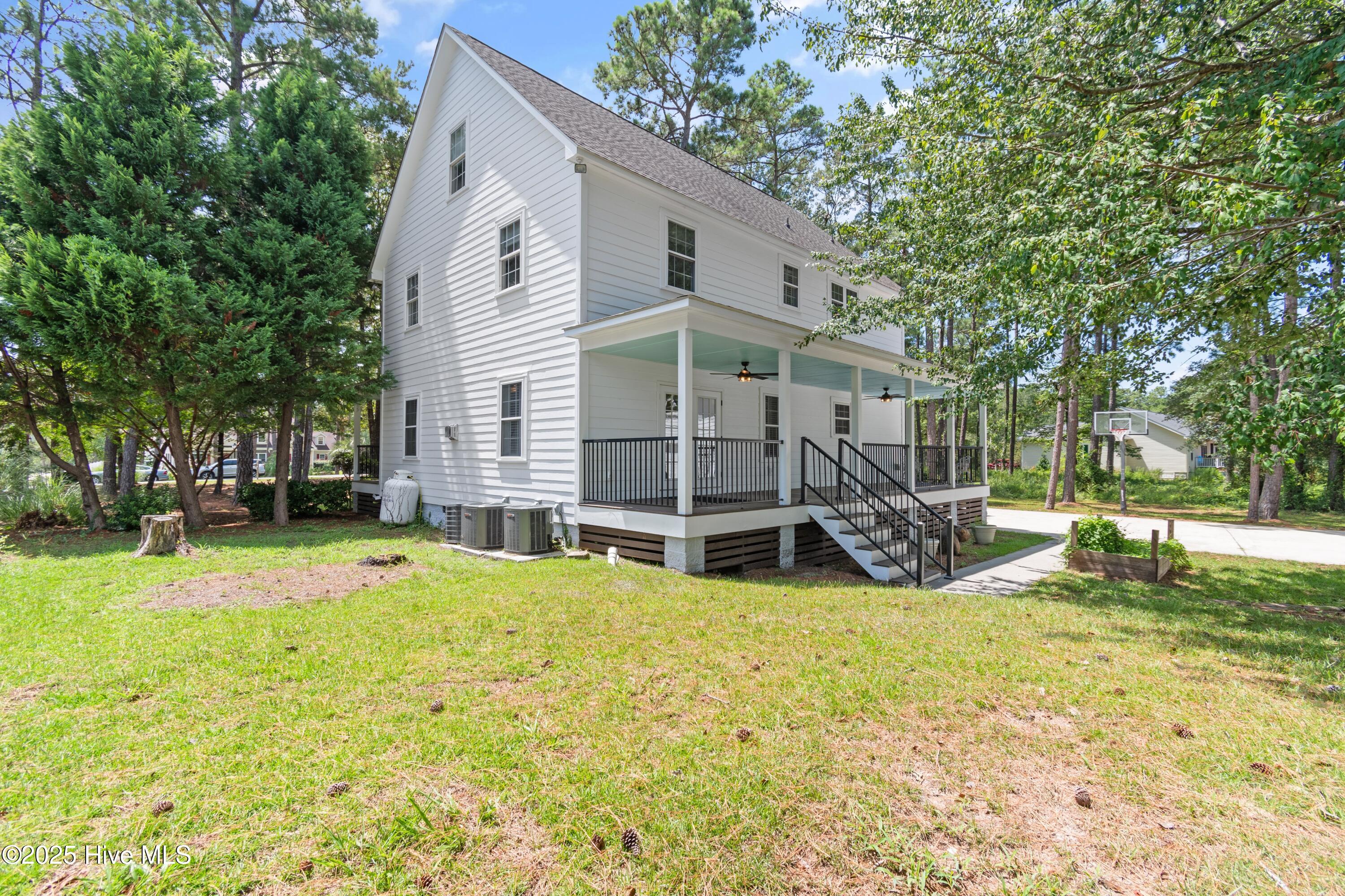 6486 Walden Pond Lane Property Photo 3