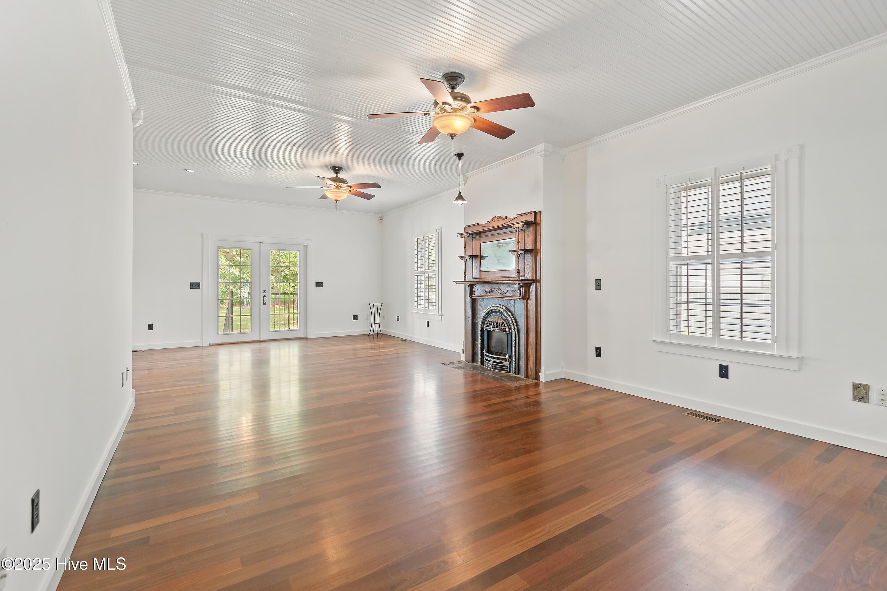 6486 Walden Pond Lane Property Photo 10