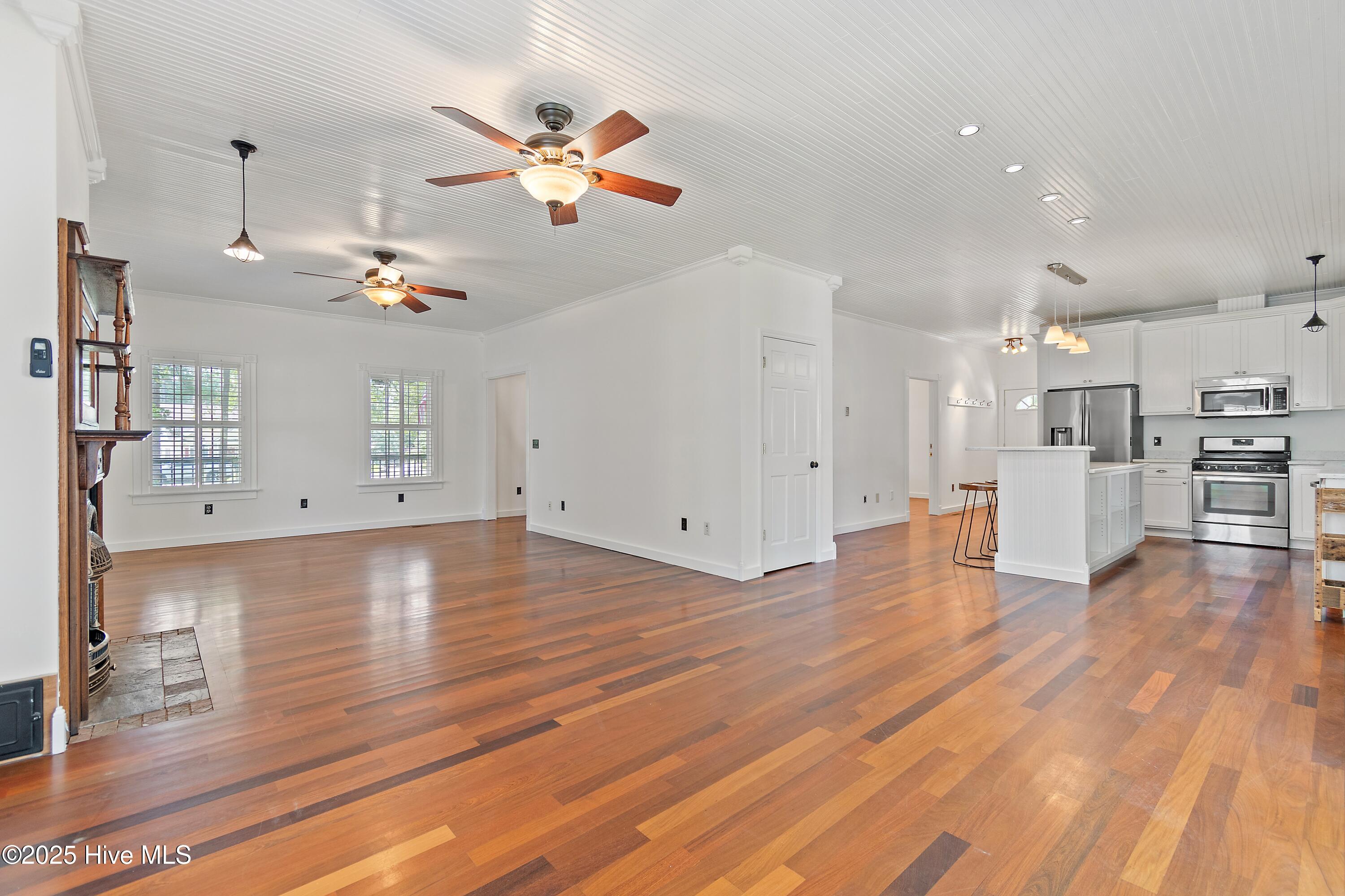 6486 Walden Pond Lane Property Photo 13