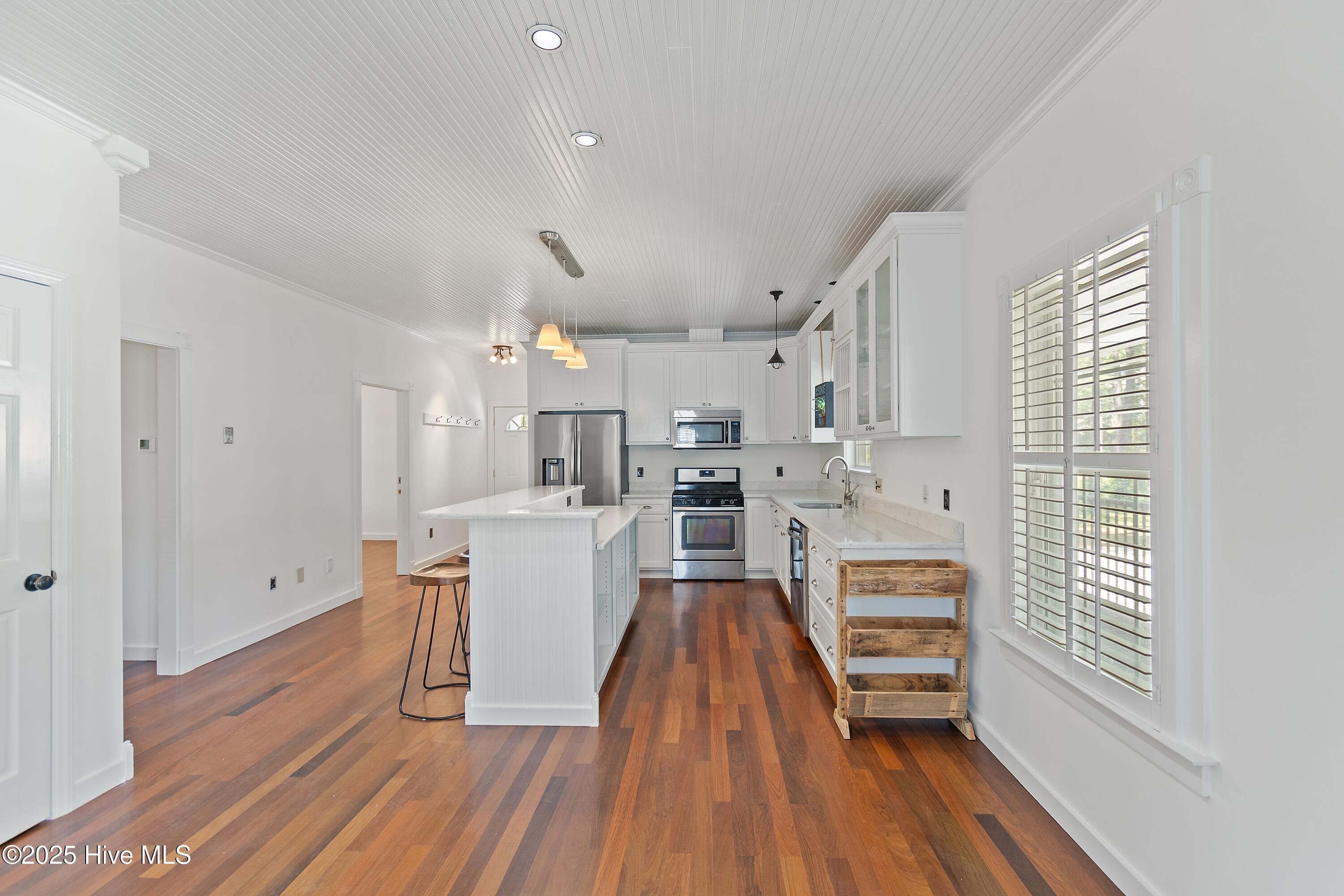 6486 Walden Pond Lane Property Photo 14