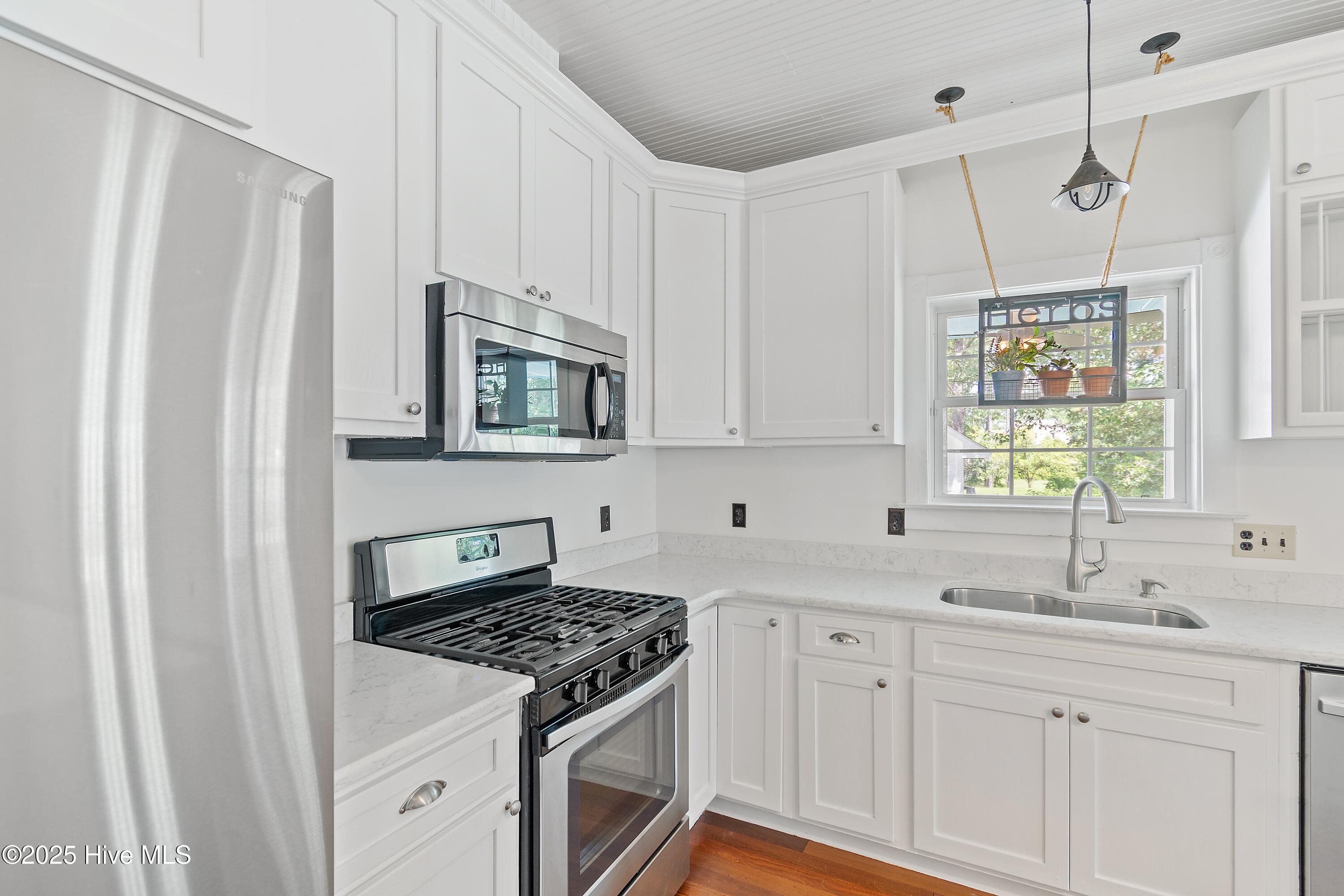 6486 Walden Pond Lane Property Photo 17