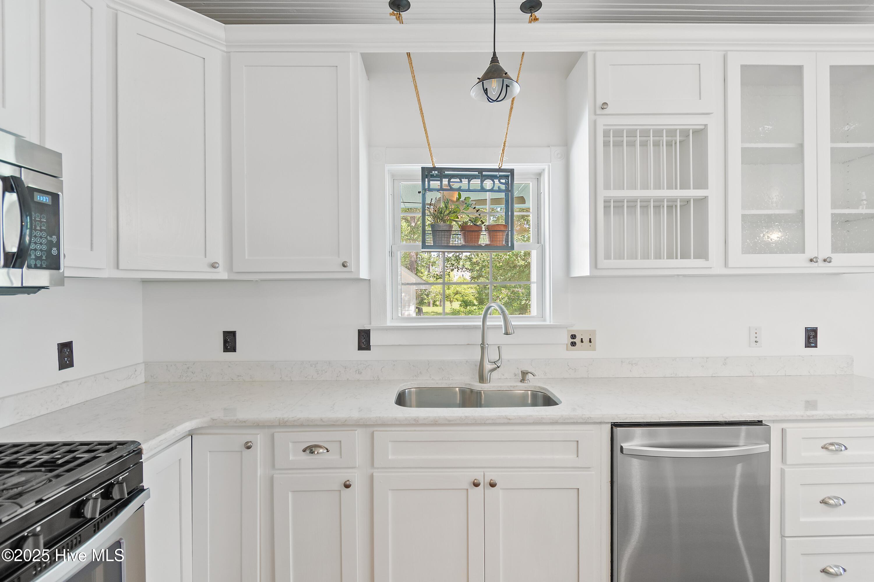 6486 Walden Pond Lane Property Photo 18
