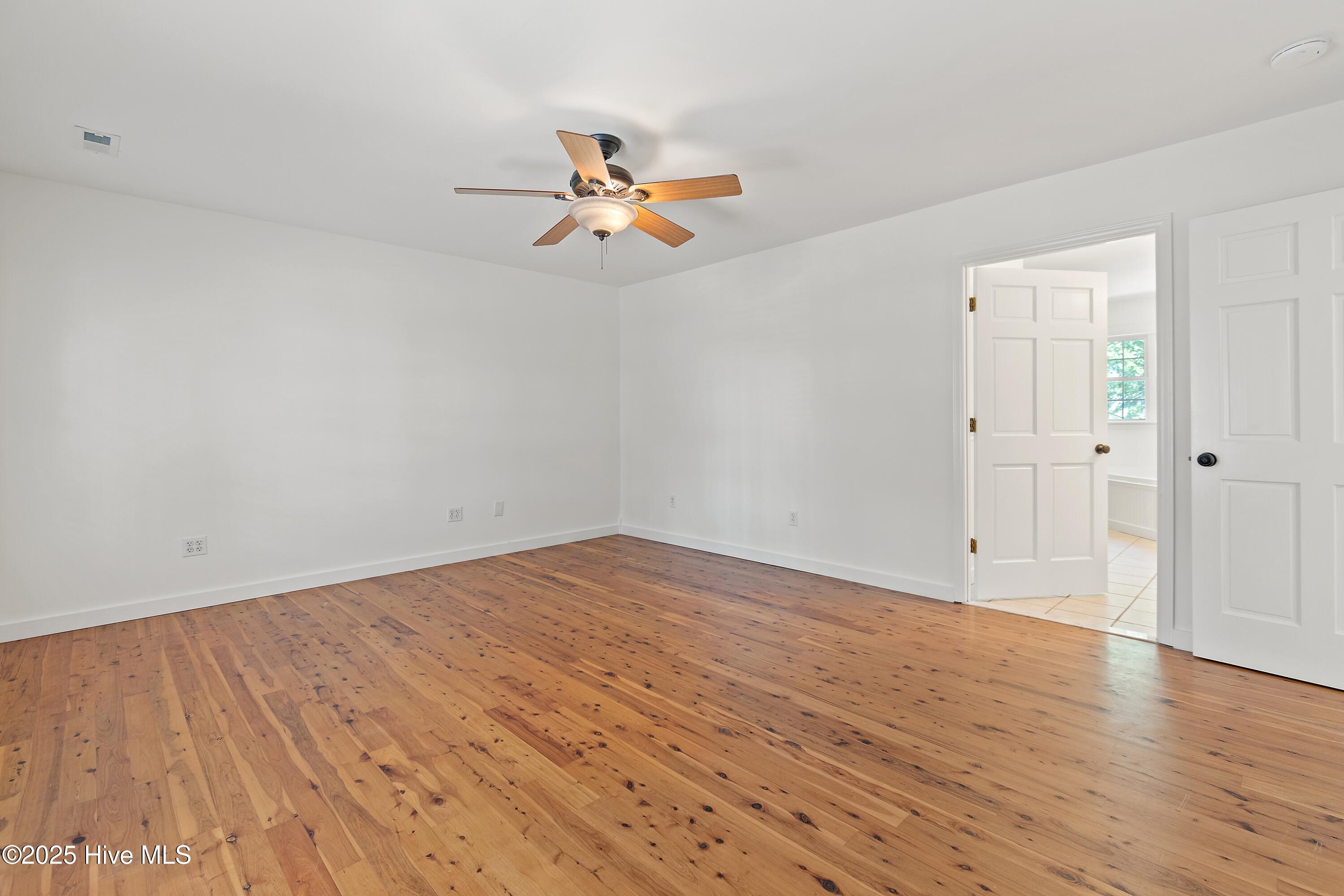 6486 Walden Pond Lane Property Photo 26