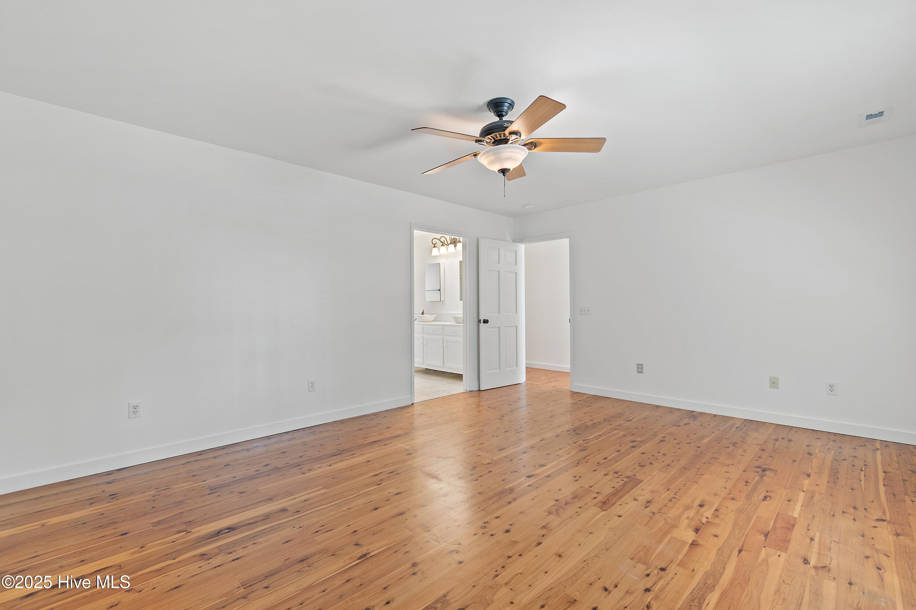 6486 Walden Pond Lane Property Photo 27
