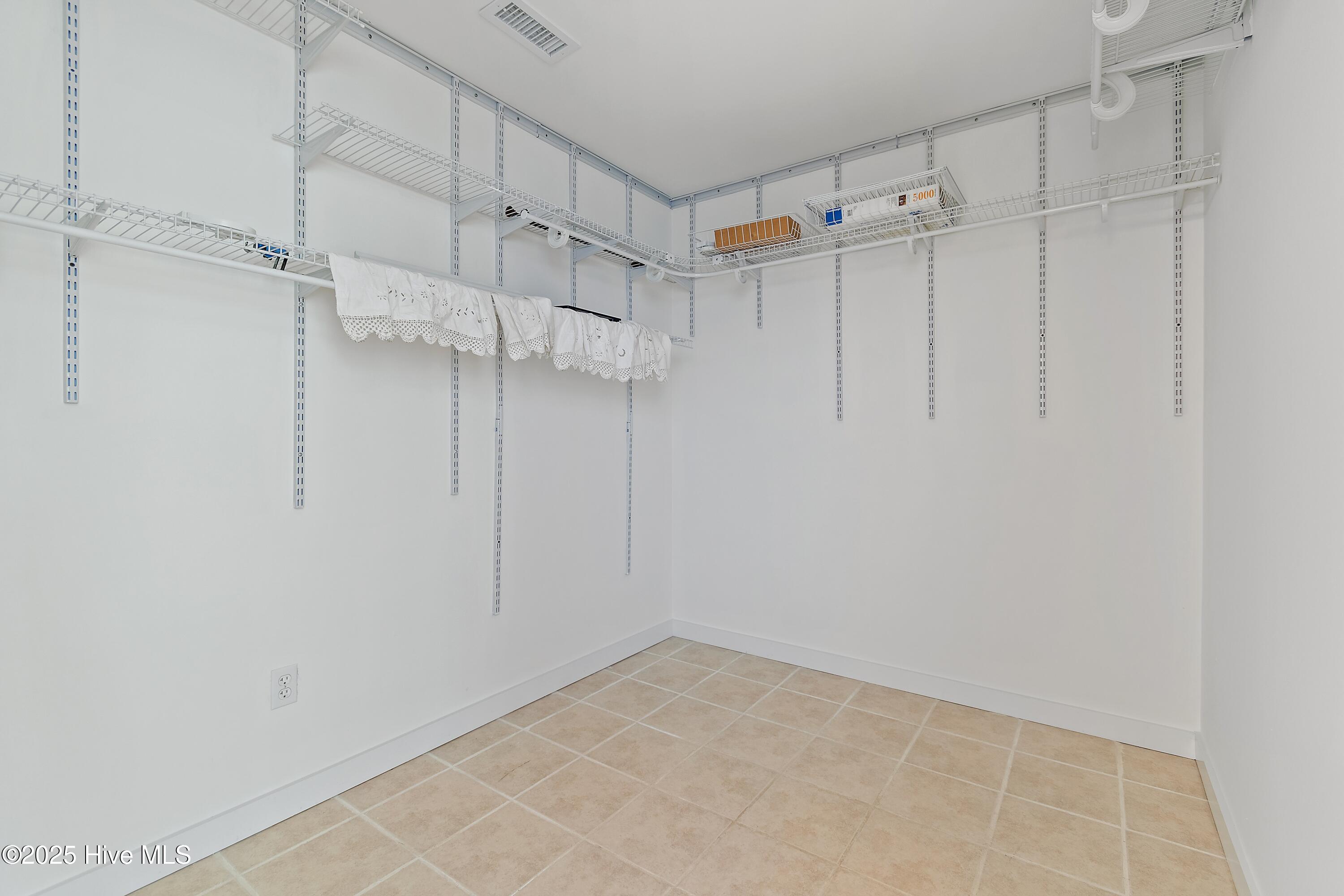 6486 Walden Pond Lane Property Photo 31