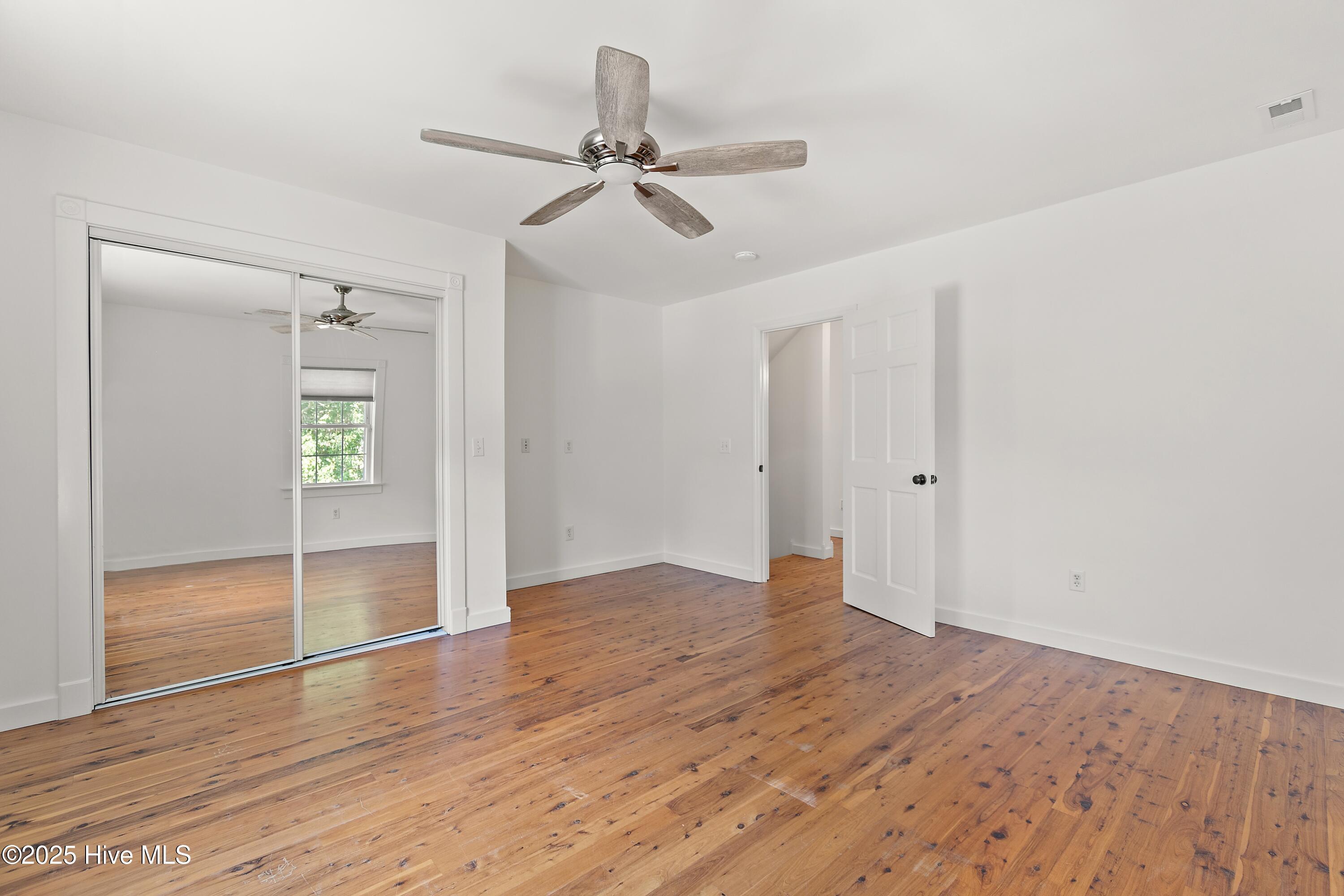 6486 Walden Pond Lane Property Photo 33