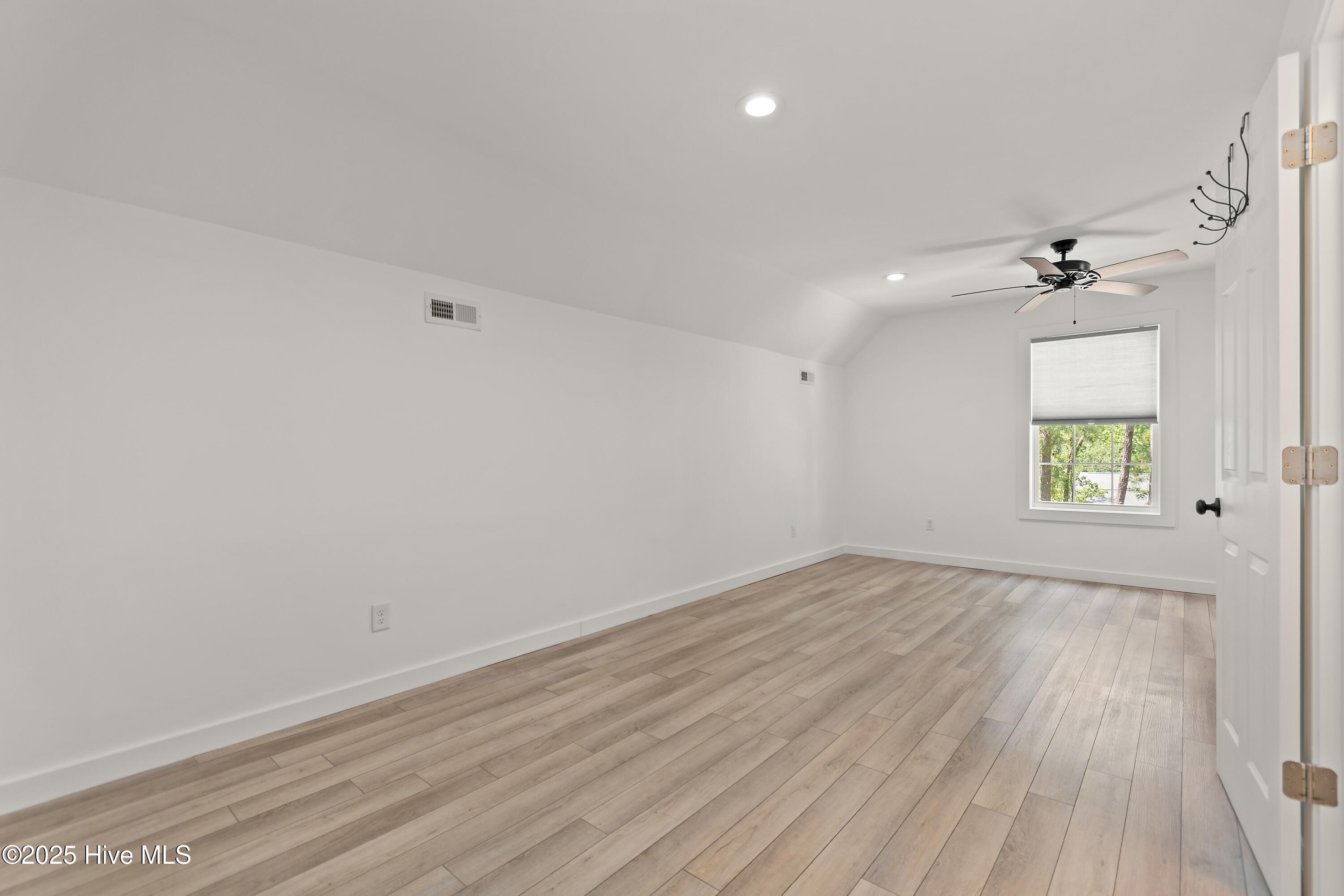 6486 Walden Pond Lane Property Photo 41
