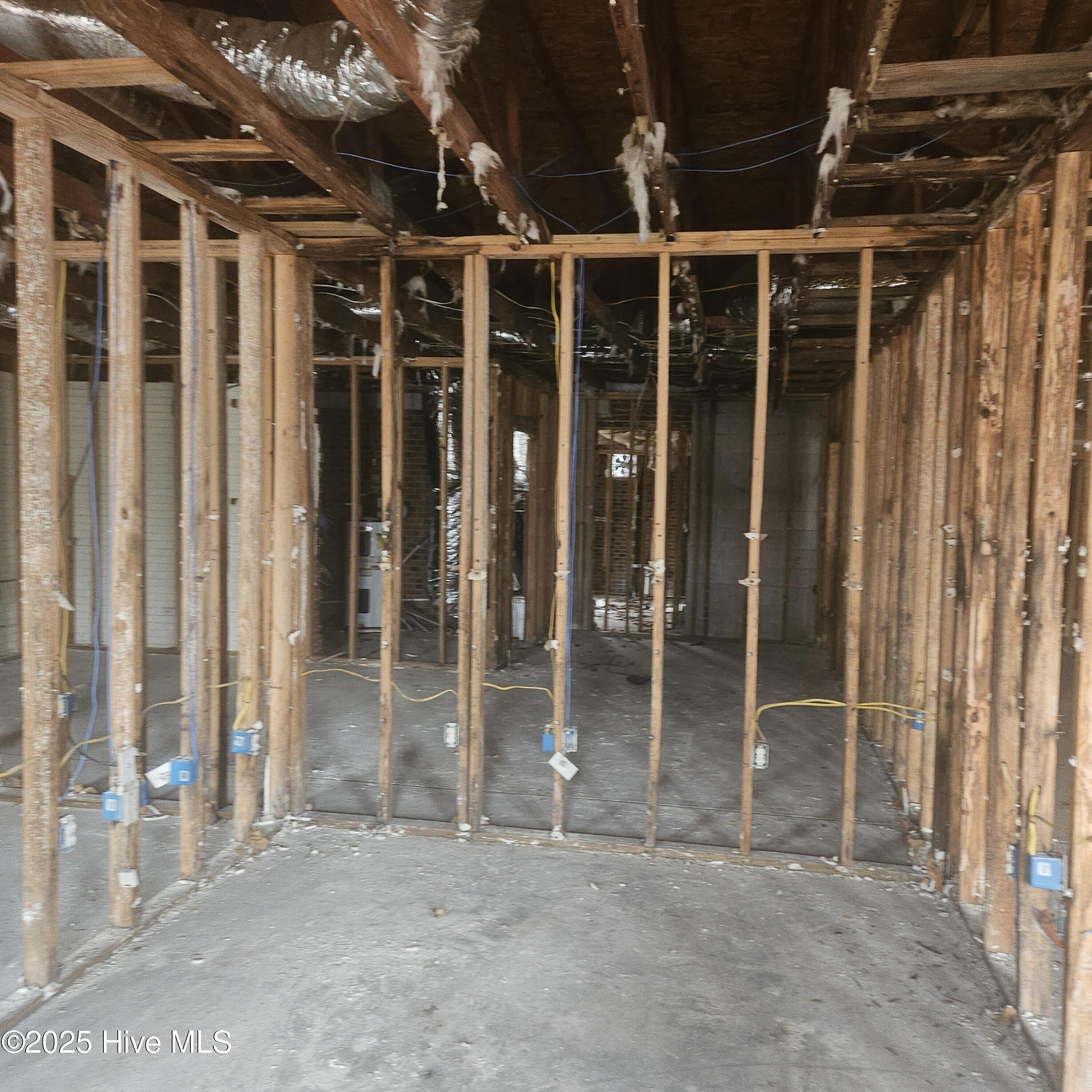 615 Washington Street Property Photo 13