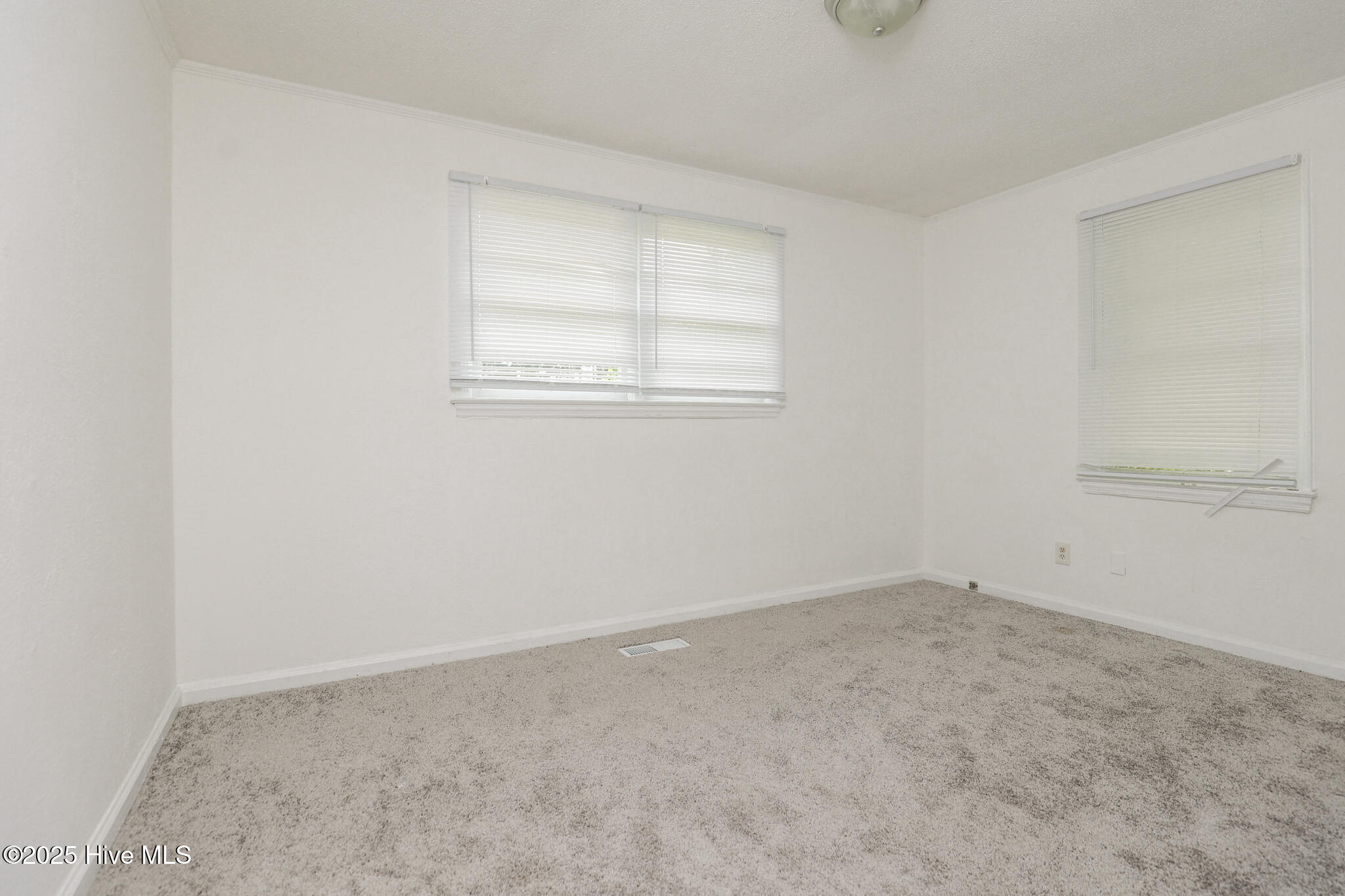 309-311 Starling Street Property Photo 10