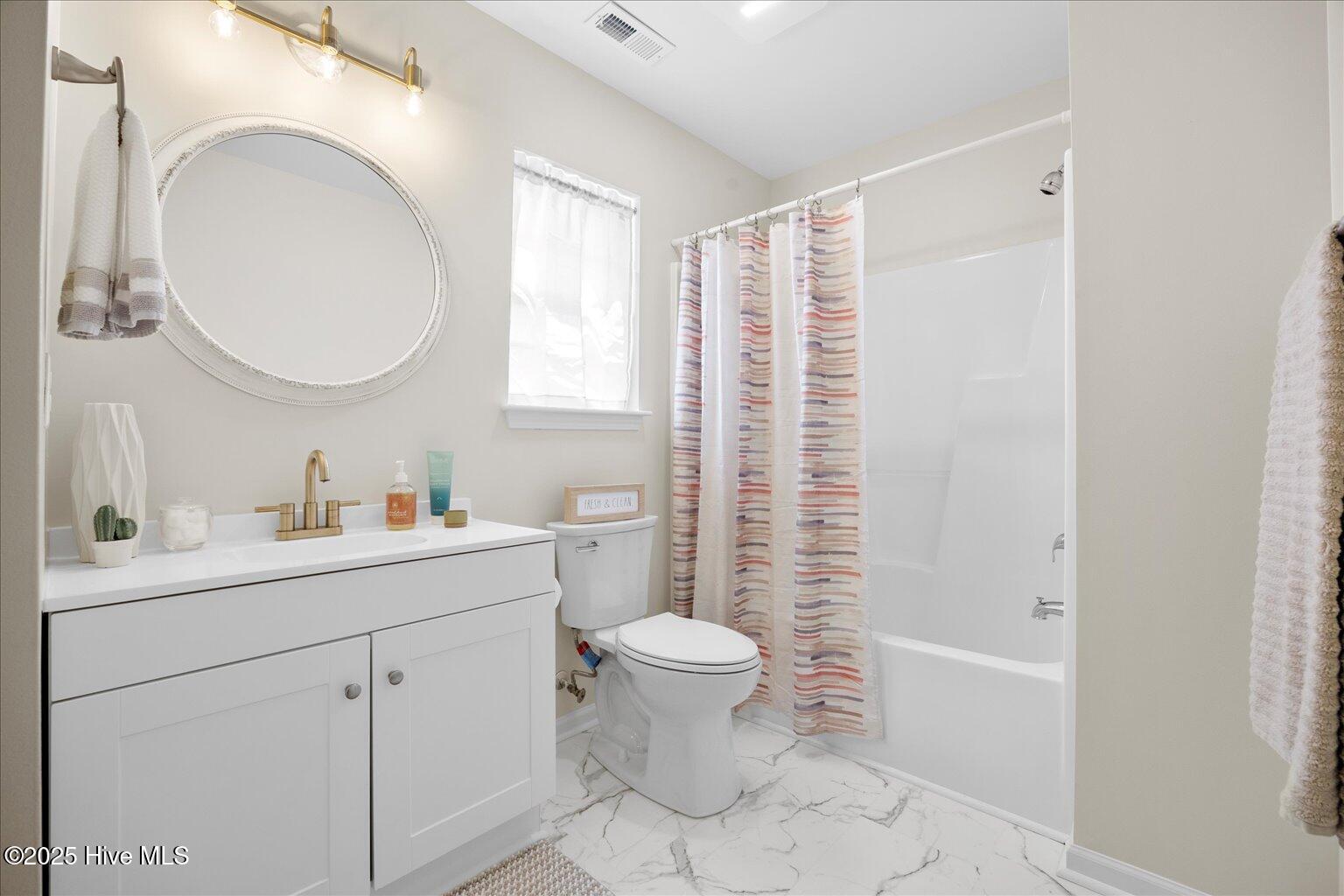 4004 Winds Ridge Drive Property Photo 18
