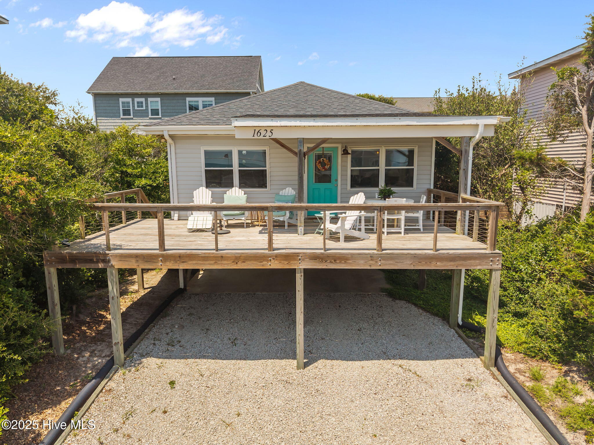 1625 S Shore Drive Property Photo 1