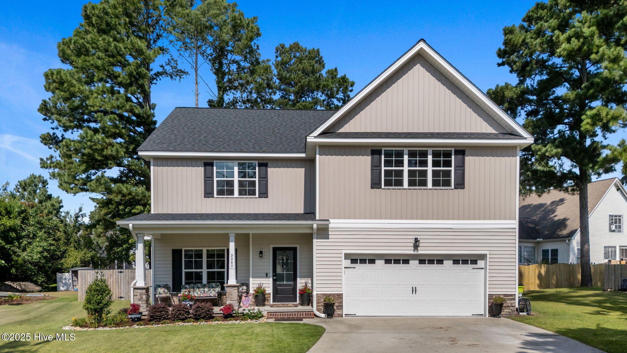 2202 Sophia Circle