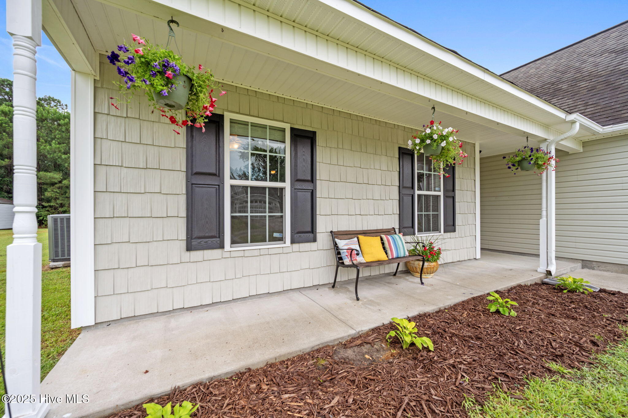 110 Norine Drive Property Photo 4