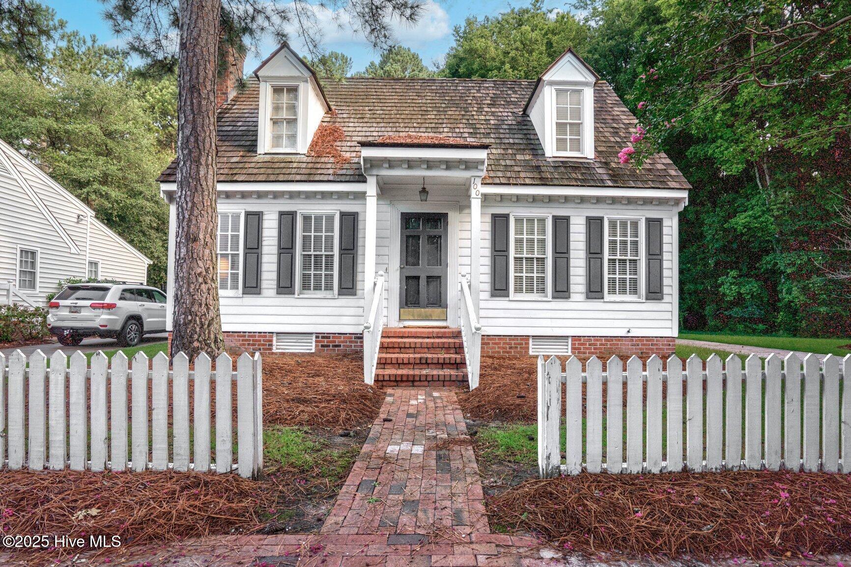 100 Old Colony Way Property Photo 1