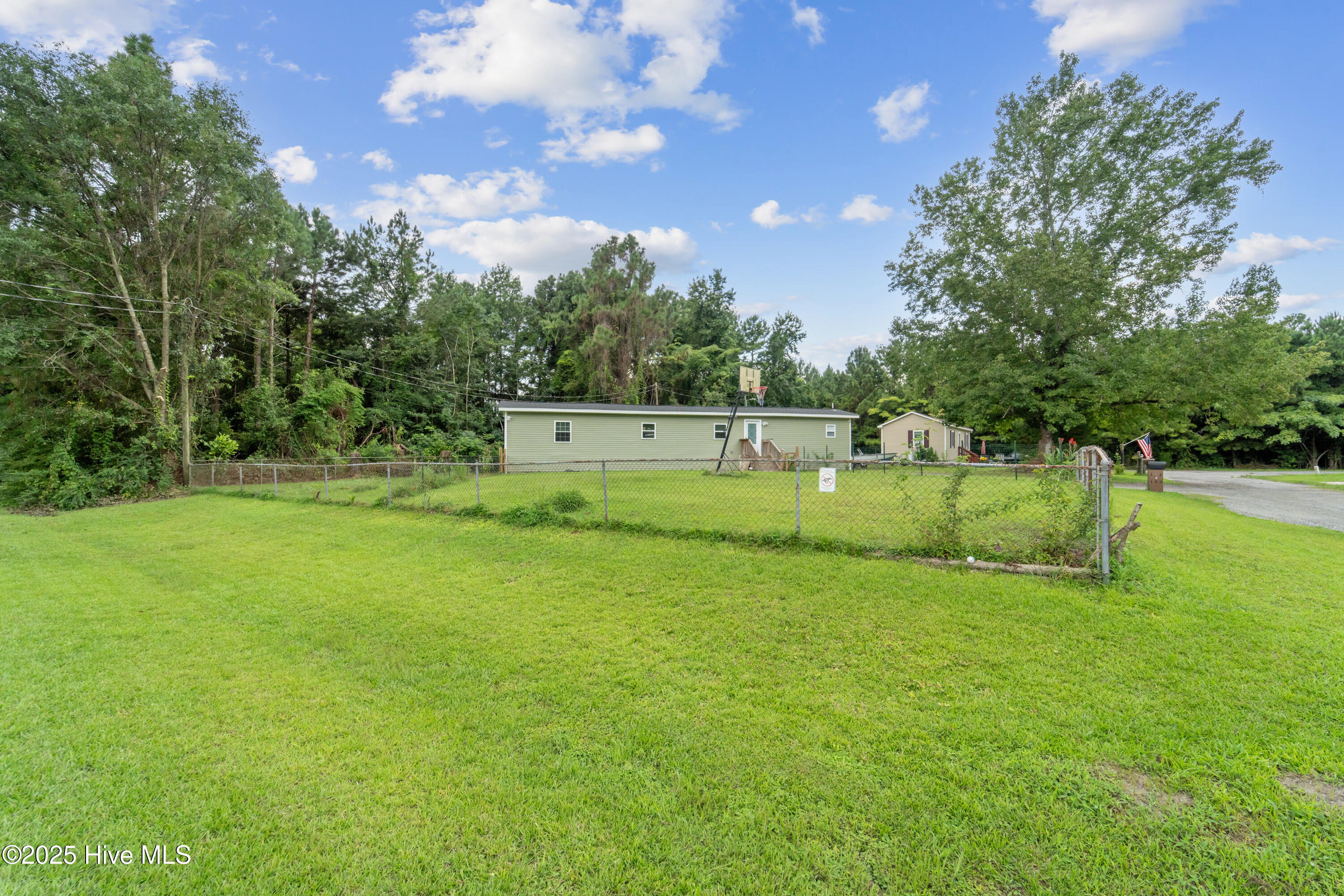 103 1st Lane Property Photo 1