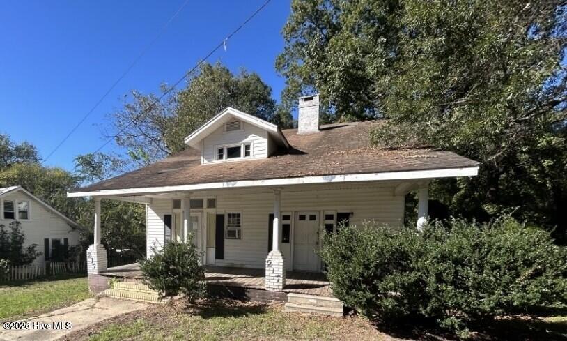 217 Robinson Street Property Photo 1