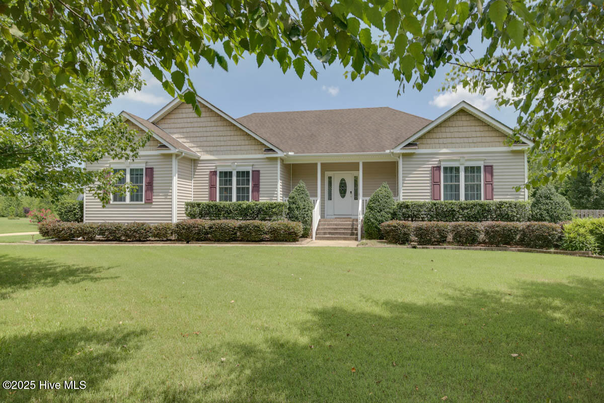 112 Fox Lane Property Photo 1