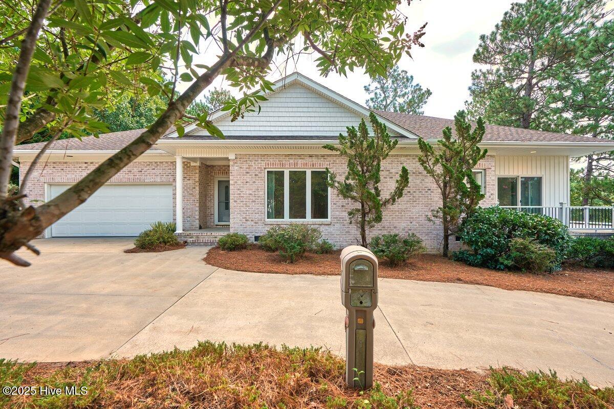 10 Pine Crescent Drive Property Photo 1