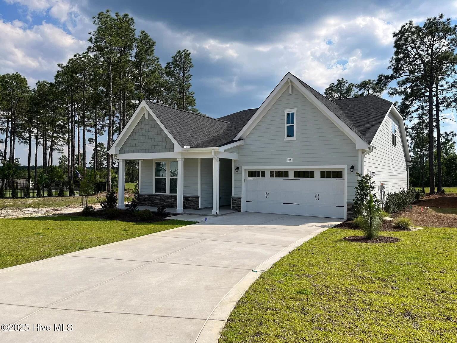 205 Kinsale Circle Property Photo 1