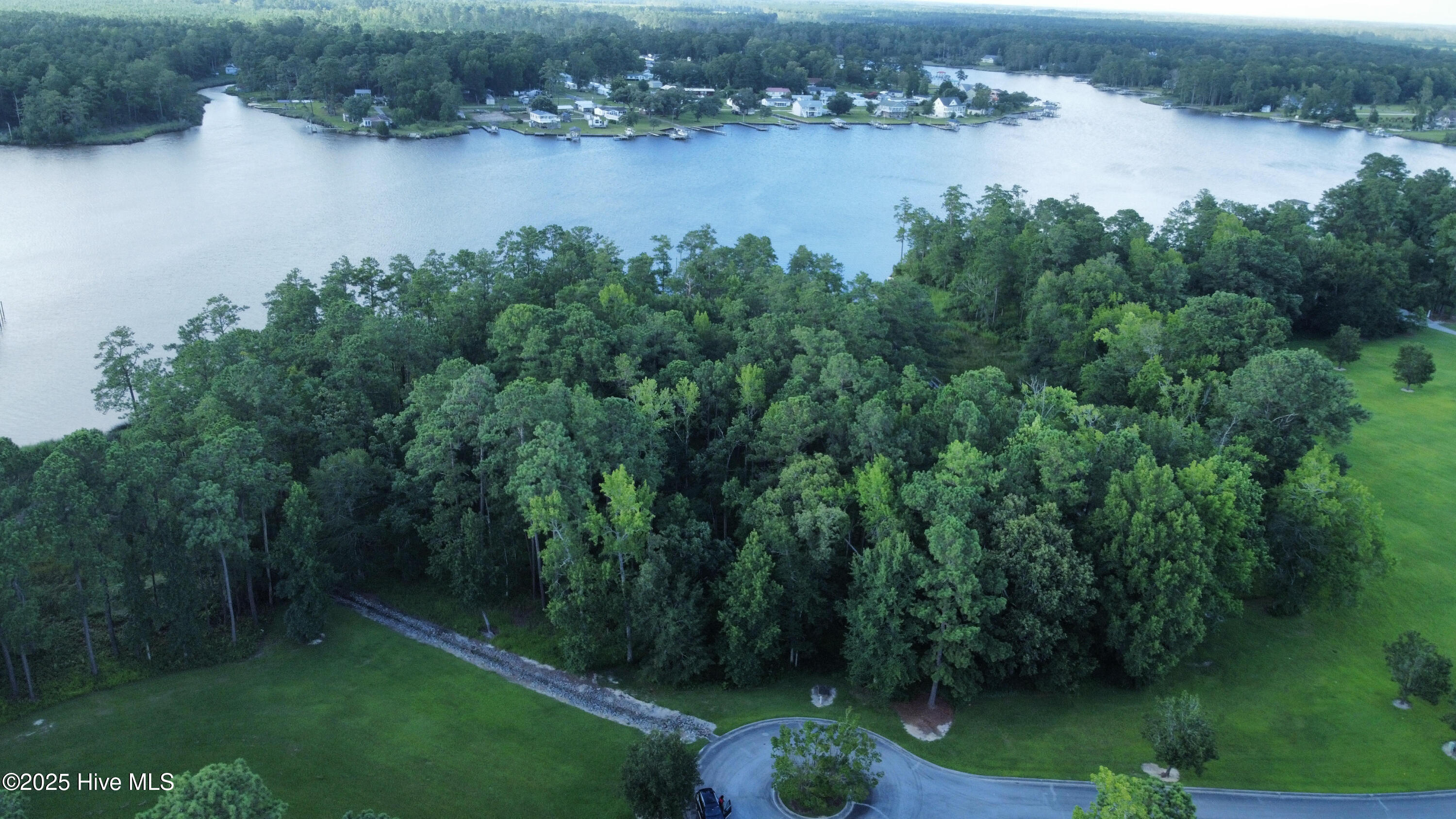 162 Sunshine Drive Property Photo 1