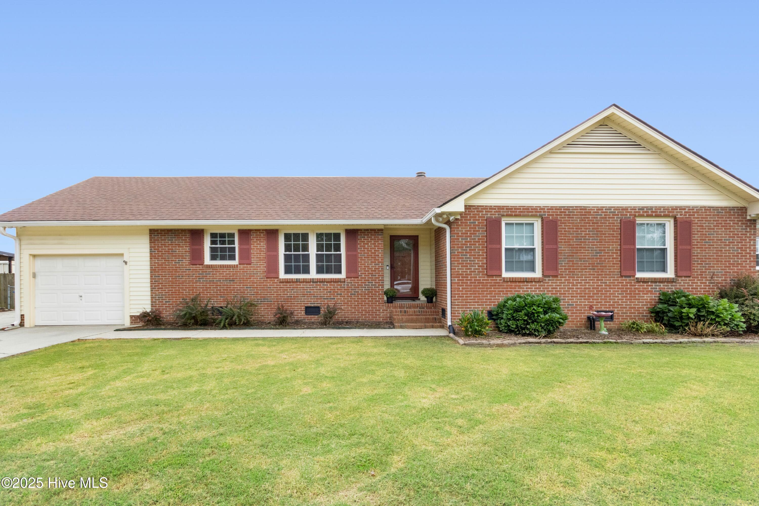 2323 Alyson Drive Property Photo 1