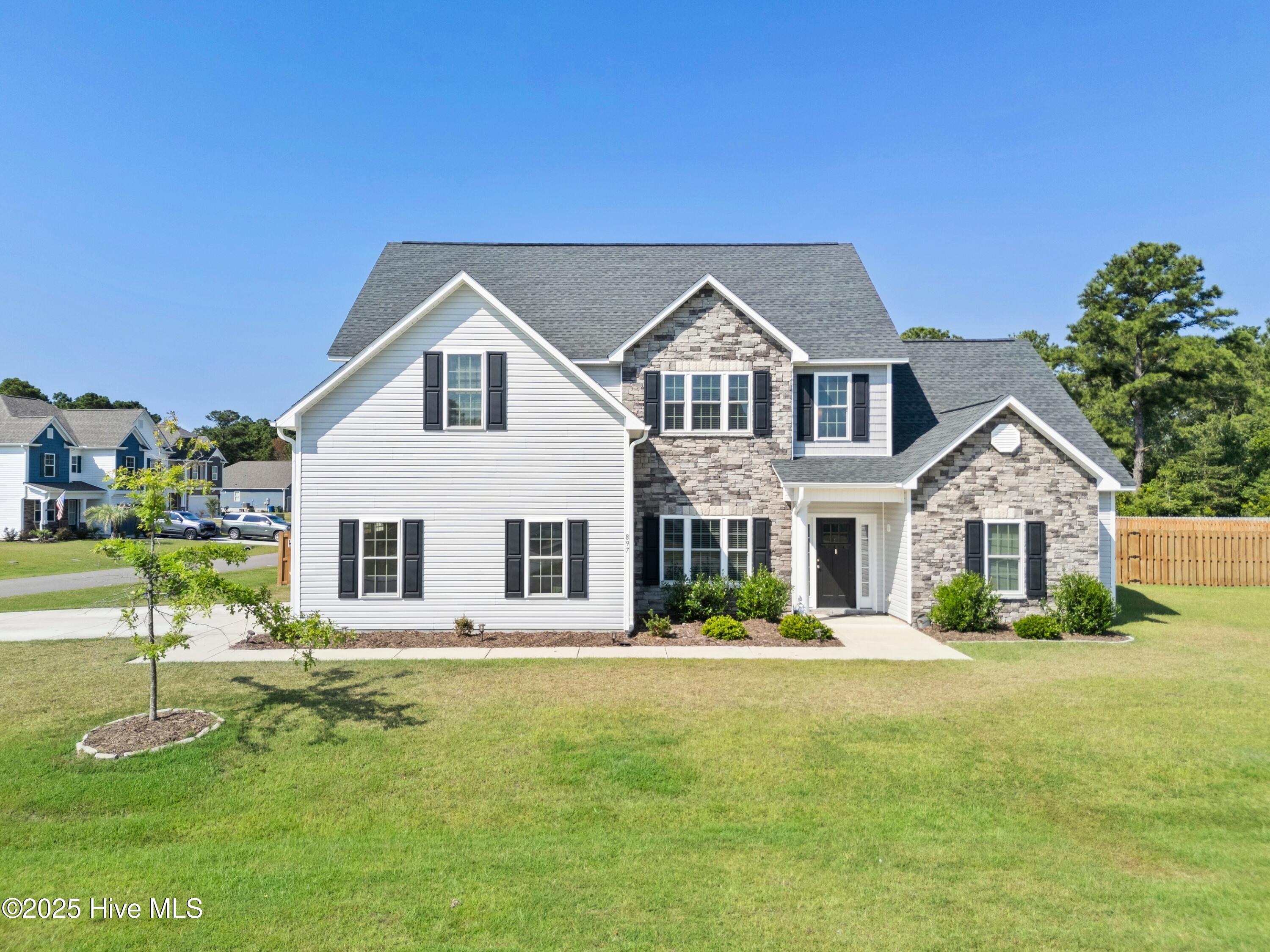 897 Needlerush Road Property Photo 2