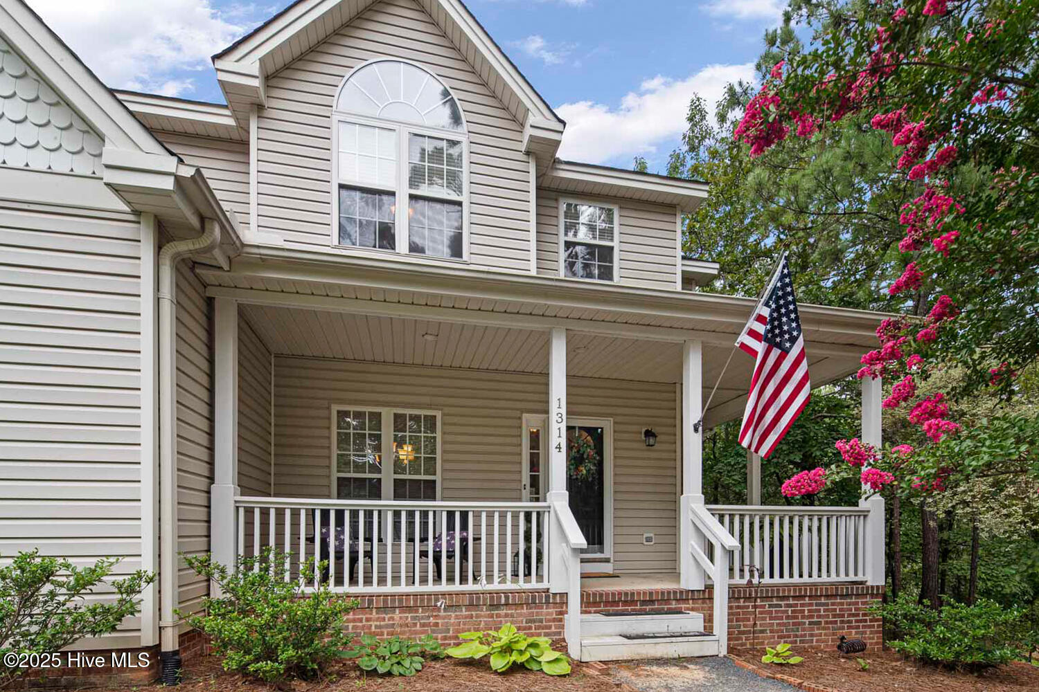 1314 Devonshire Trail
