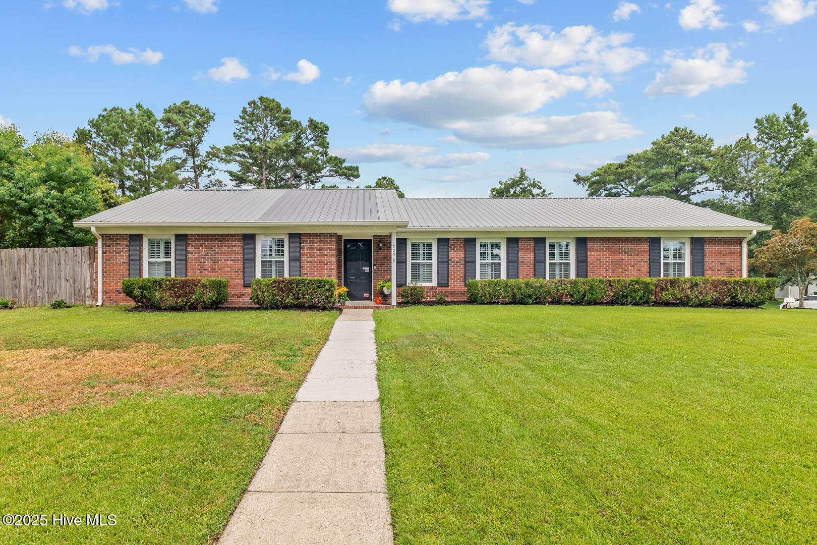 120 Silver Leaf Drive Property Photo 1