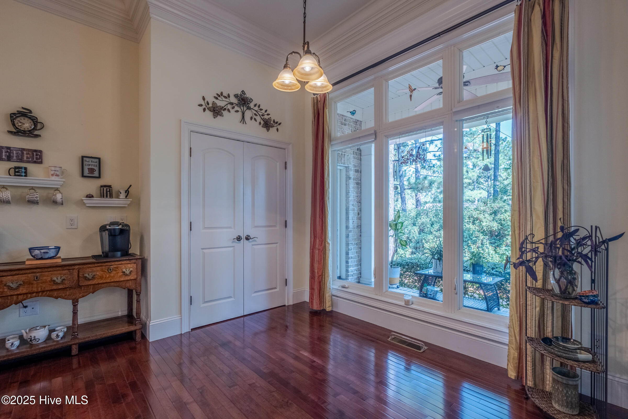 1 Interlachon Lane Property Photo 19