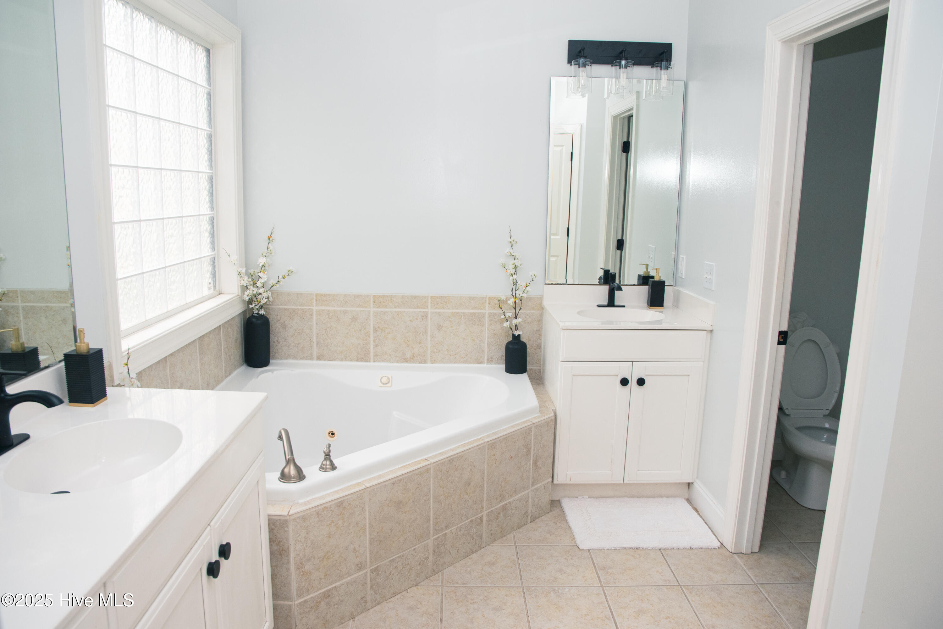 905 Upper Reach Drive Property Photo 27